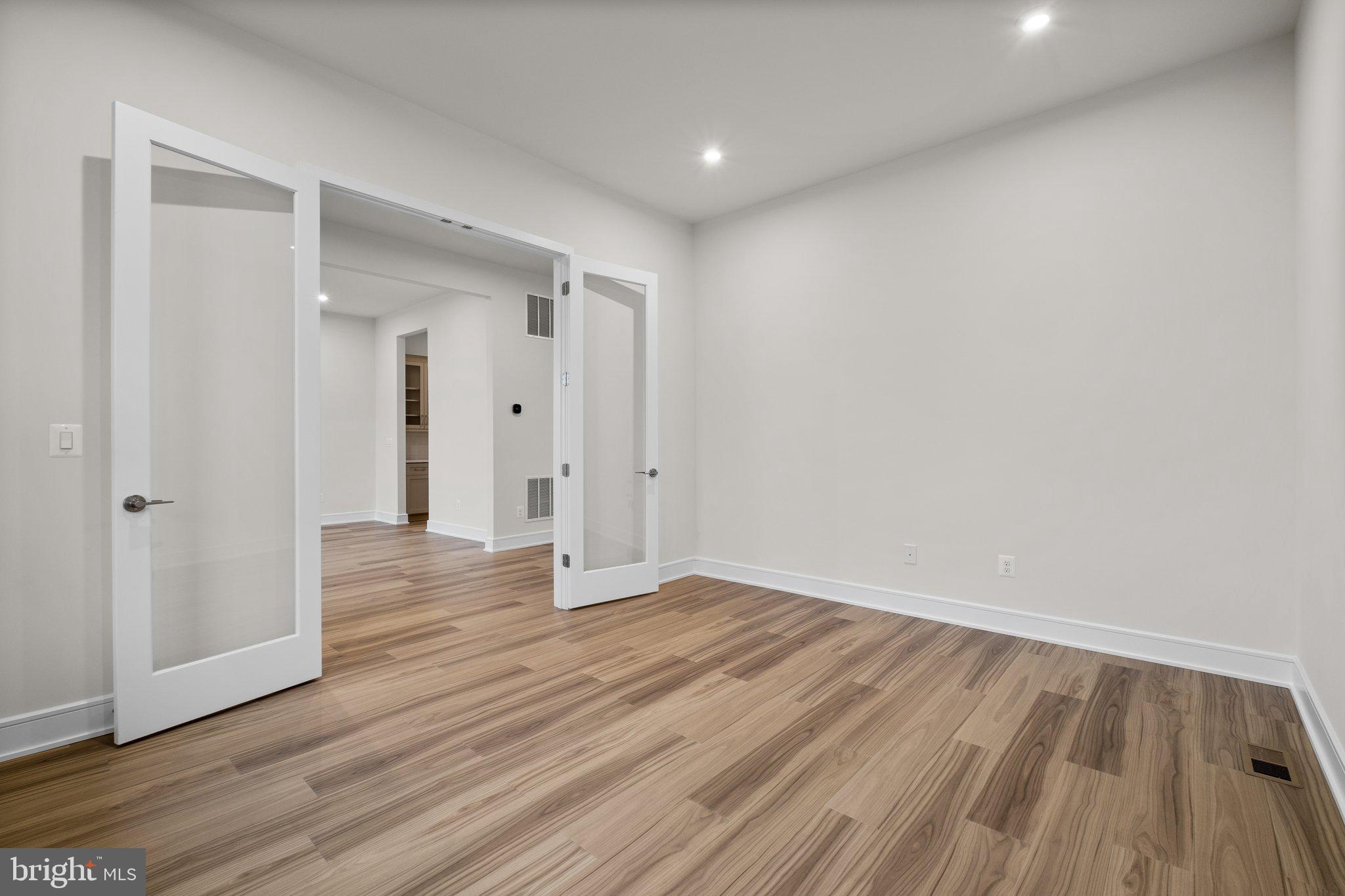 GLENMORE FARM - Residential