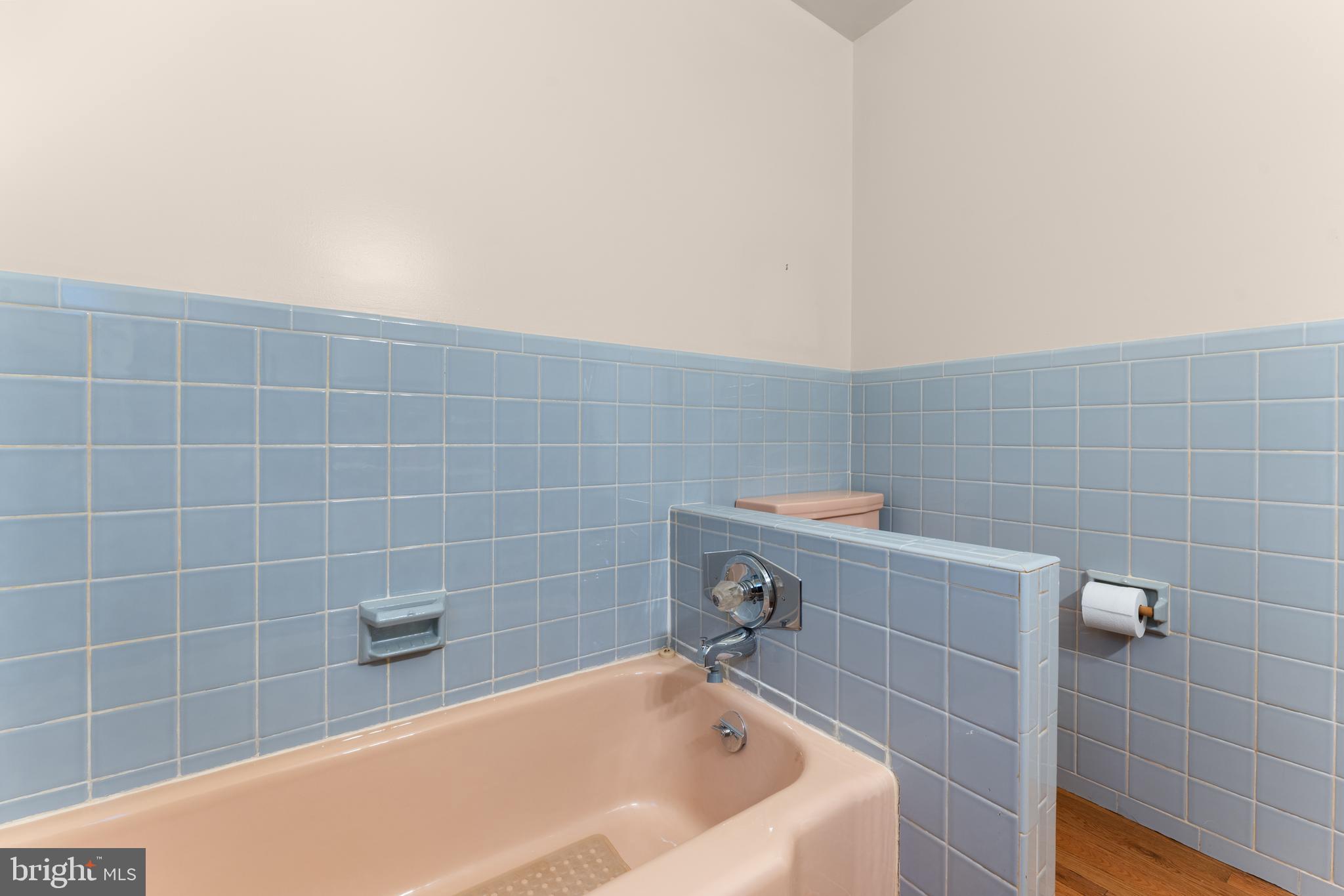 CRESTVIEW ESTATE - Residential