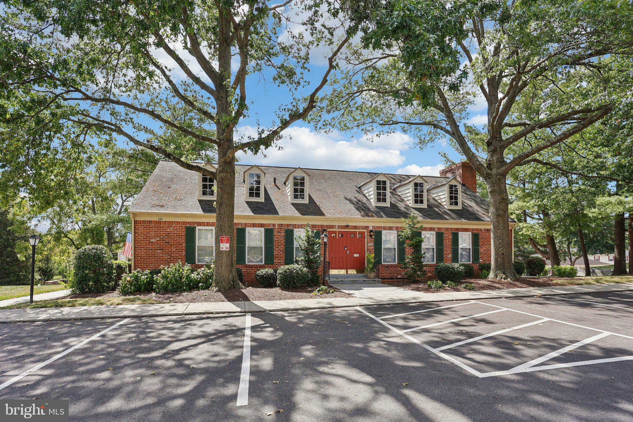 CHATHAM VIL OF TOW - Residential