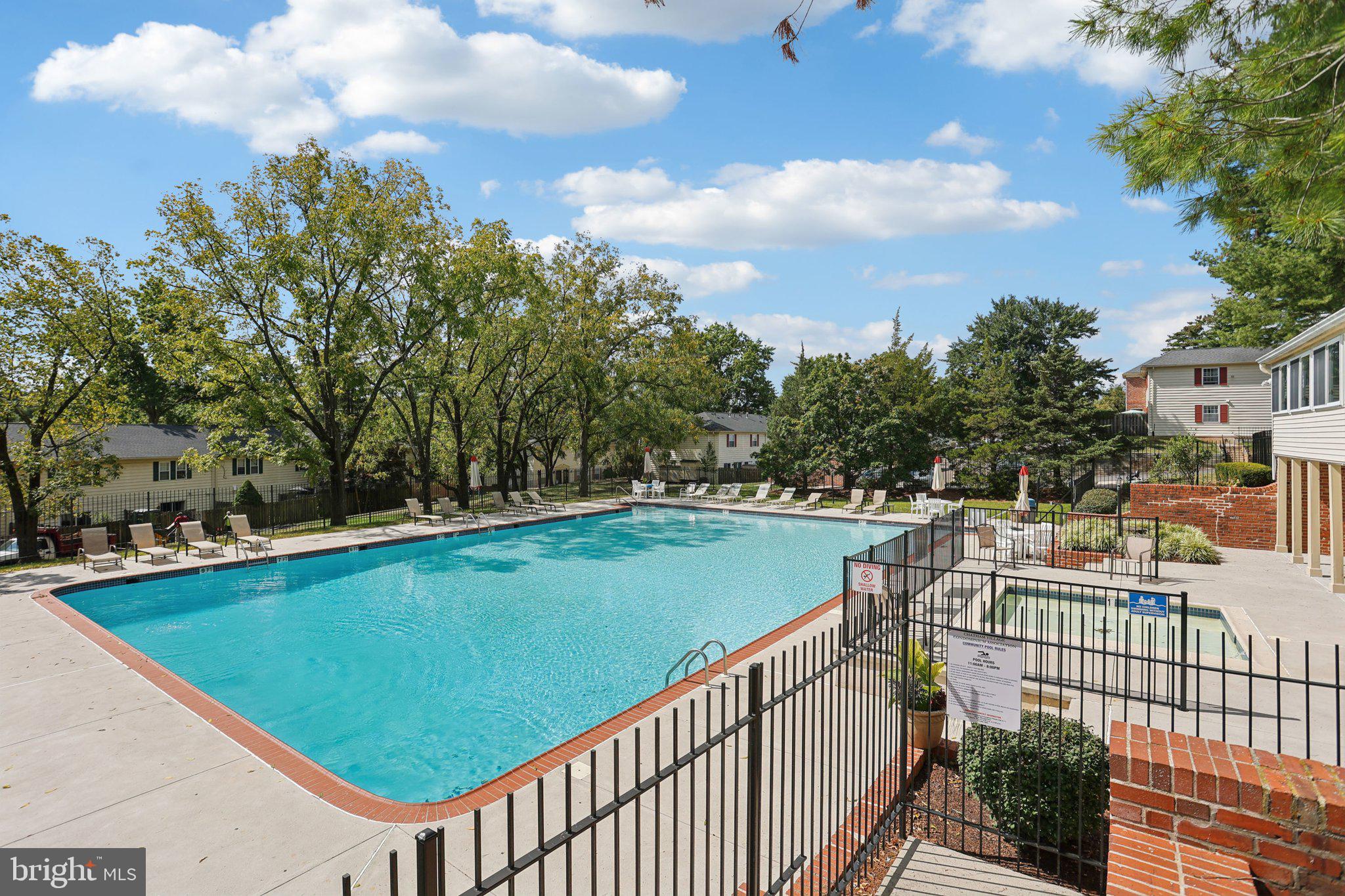 CHATHAM VIL OF TOW - Residential