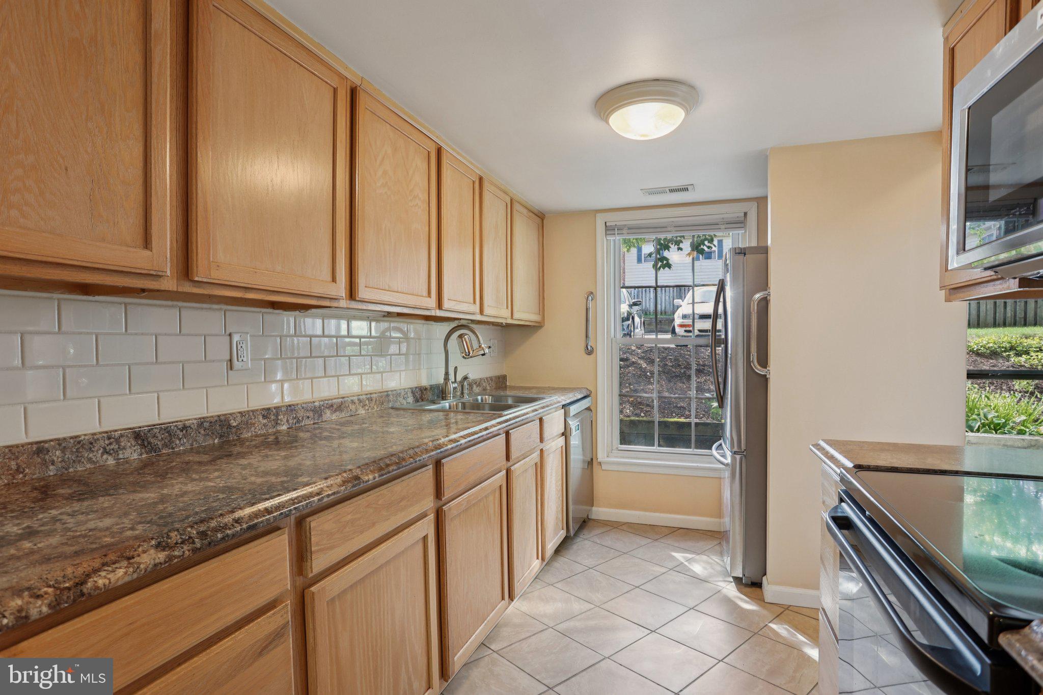 CHATHAM VIL OF TOW - Residential