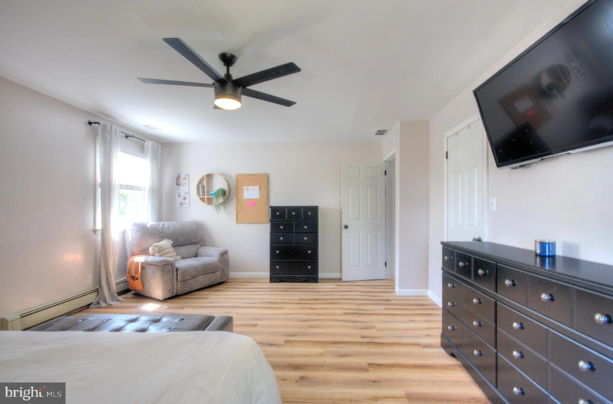 Vineland, New Jersey 08361, United States, 5 Bedrooms Bedrooms, ,3 BathroomsBathrooms,Residential,Active,108183