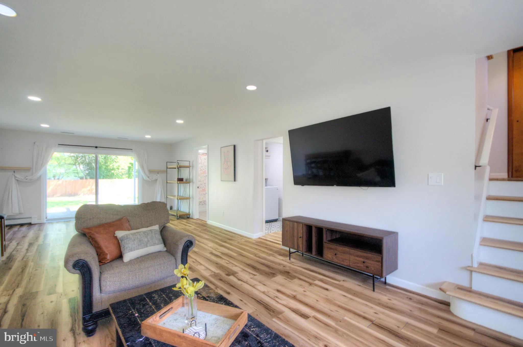 Vineland, New Jersey 08361, United States, 5 Bedrooms Bedrooms, ,3 BathroomsBathrooms,Residential,Active,108183