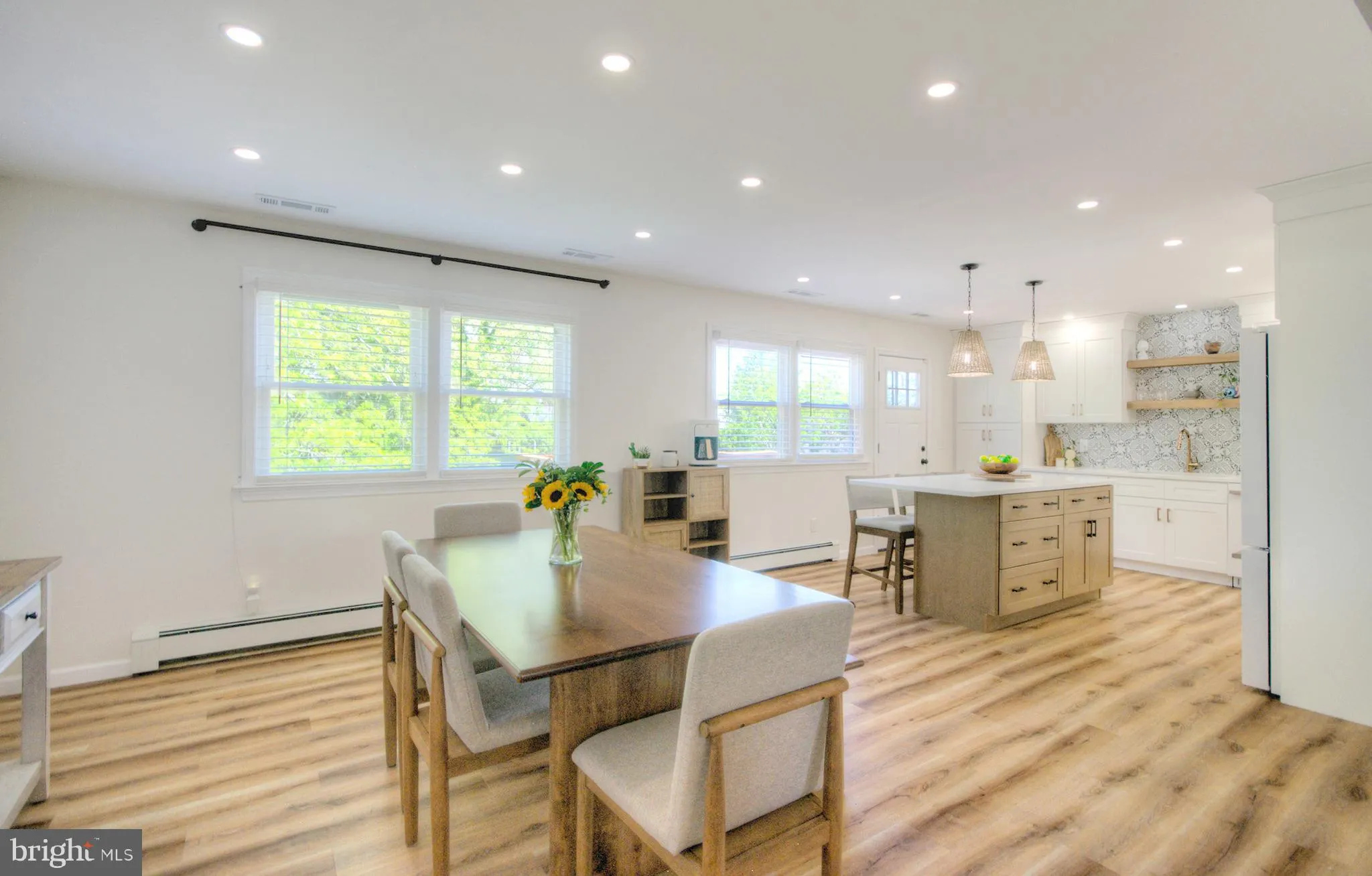 Vineland, New Jersey 08361, United States, 5 Bedrooms Bedrooms, ,3 BathroomsBathrooms,Residential,Active,108183