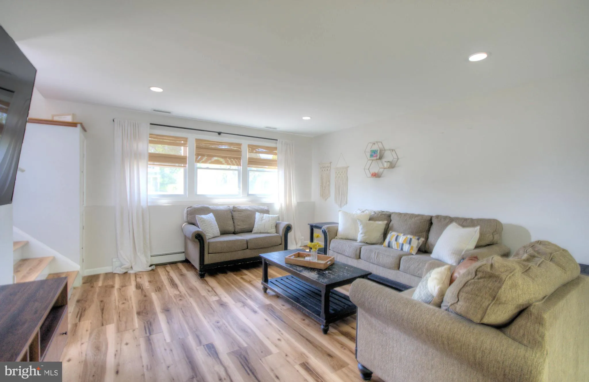 Vineland, New Jersey 08361, United States, 5 Bedrooms Bedrooms, ,3 BathroomsBathrooms,Residential,Active,108183