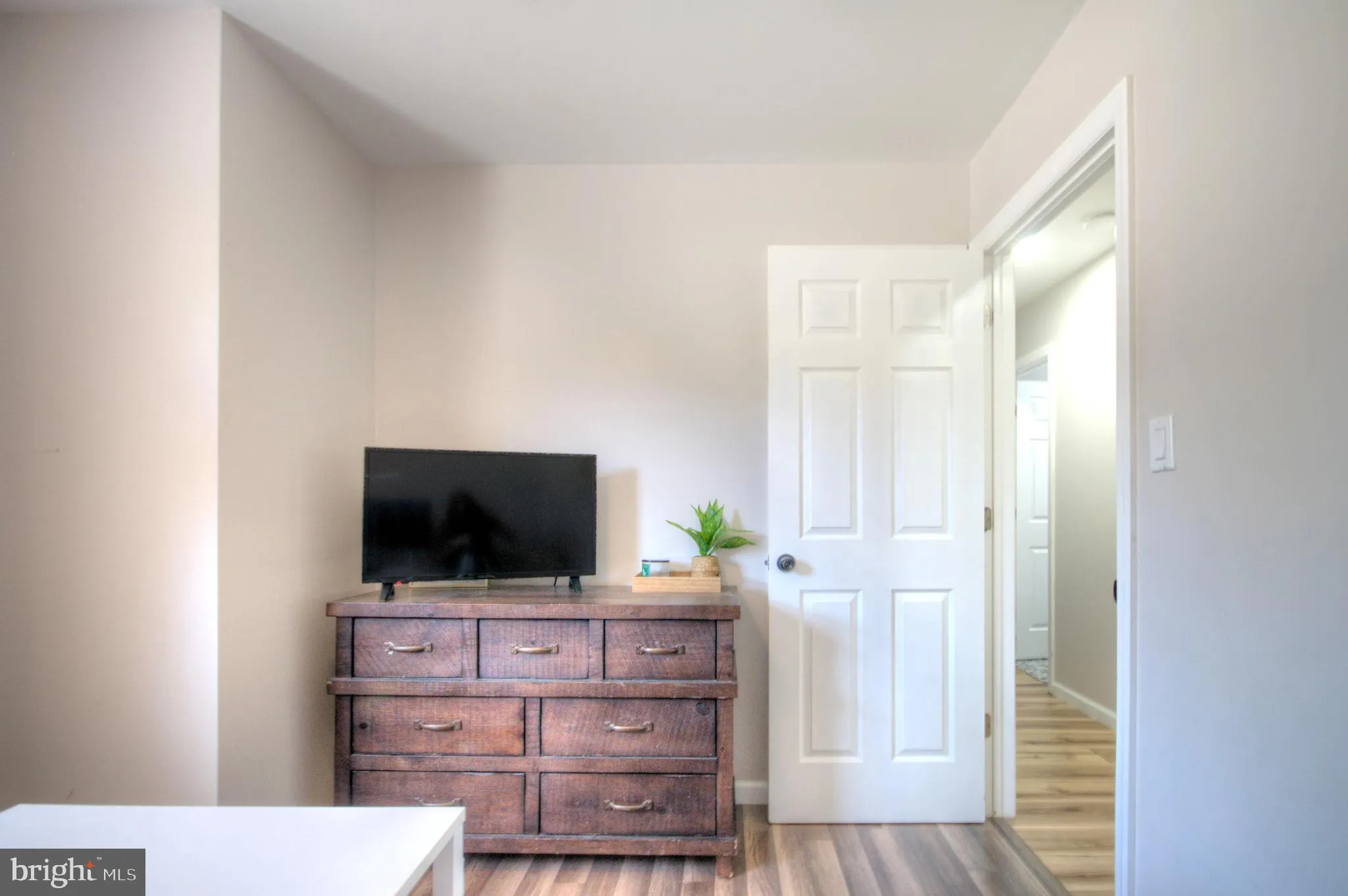 Vineland, New Jersey 08361, United States, 5 Bedrooms Bedrooms, ,3 BathroomsBathrooms,Residential,Active,108183