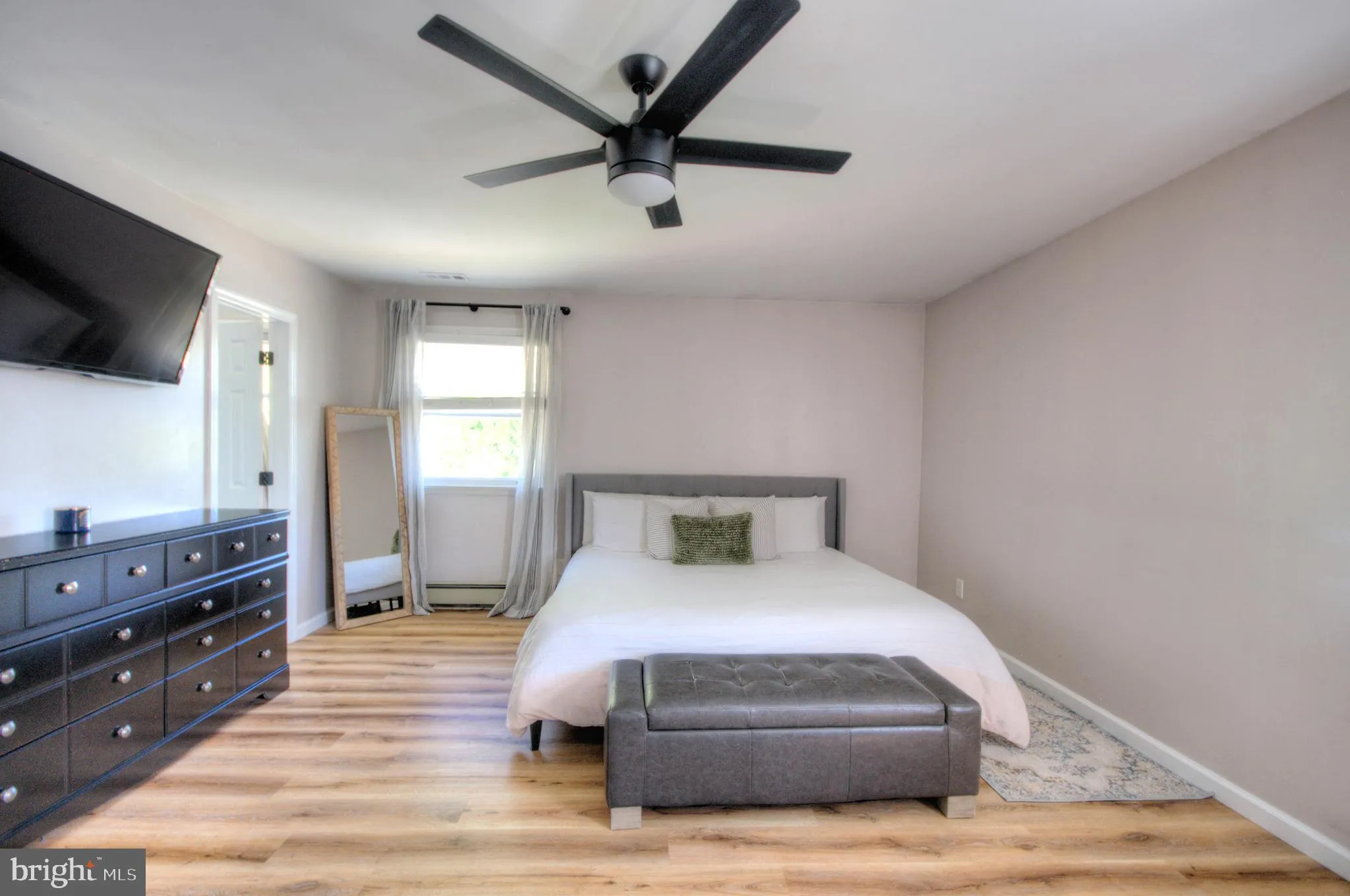 Vineland, New Jersey 08361, United States, 5 Bedrooms Bedrooms, ,3 BathroomsBathrooms,Residential,Active,108183