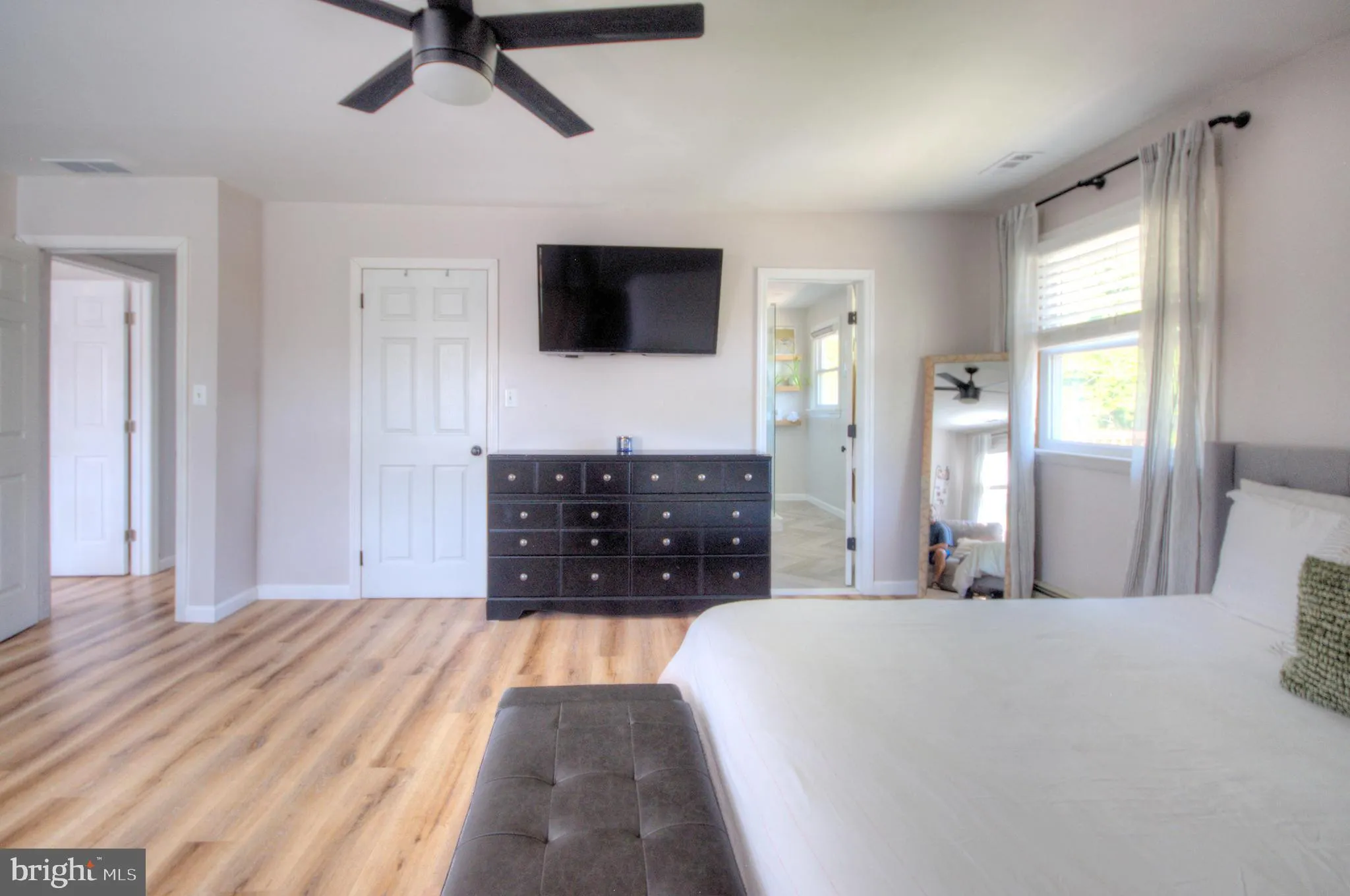 Vineland, New Jersey 08361, United States, 5 Bedrooms Bedrooms, ,3 BathroomsBathrooms,Residential,Active,108183