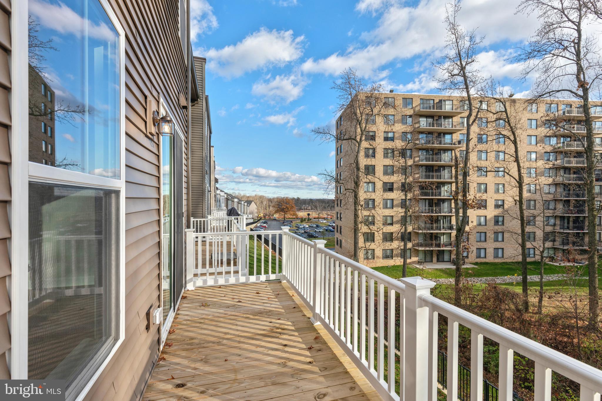 GATEWAY WEST - Residential Lease