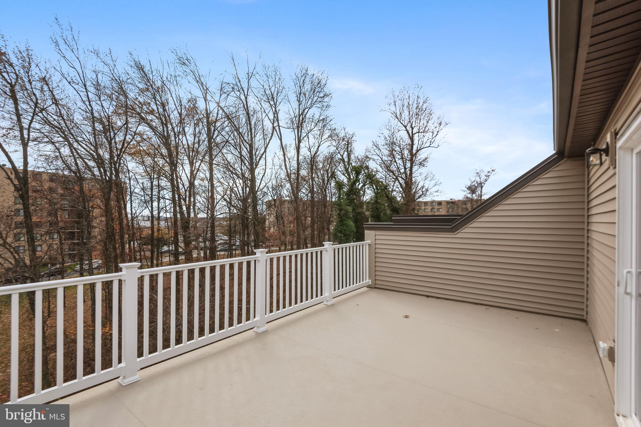 GATEWAY WEST - Residential Lease