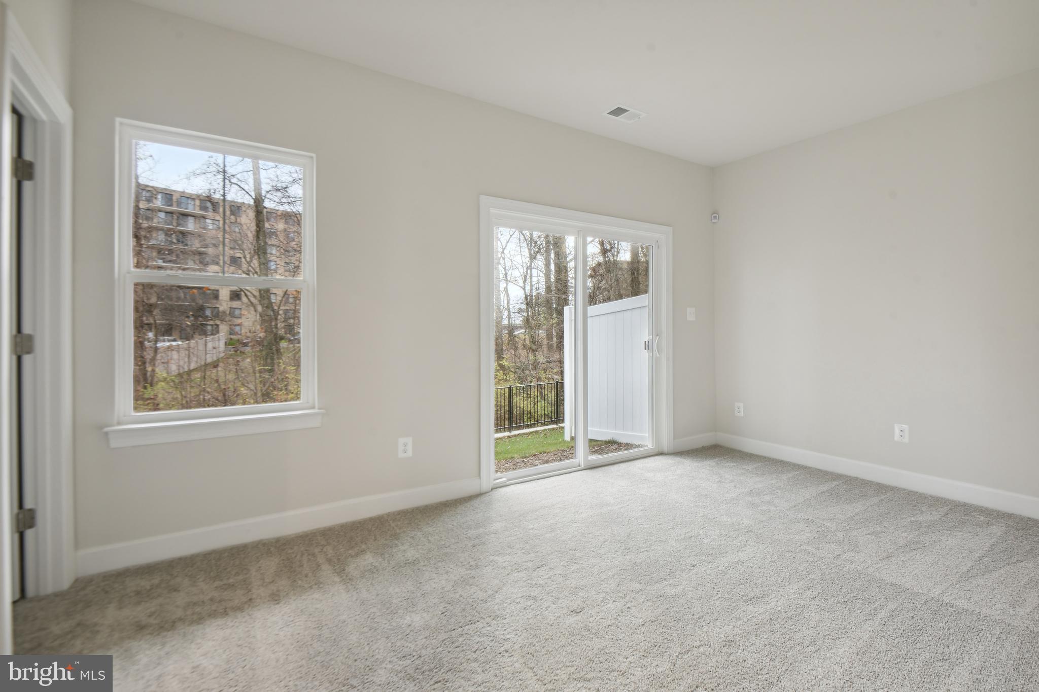 GATEWAY WEST - Residential Lease