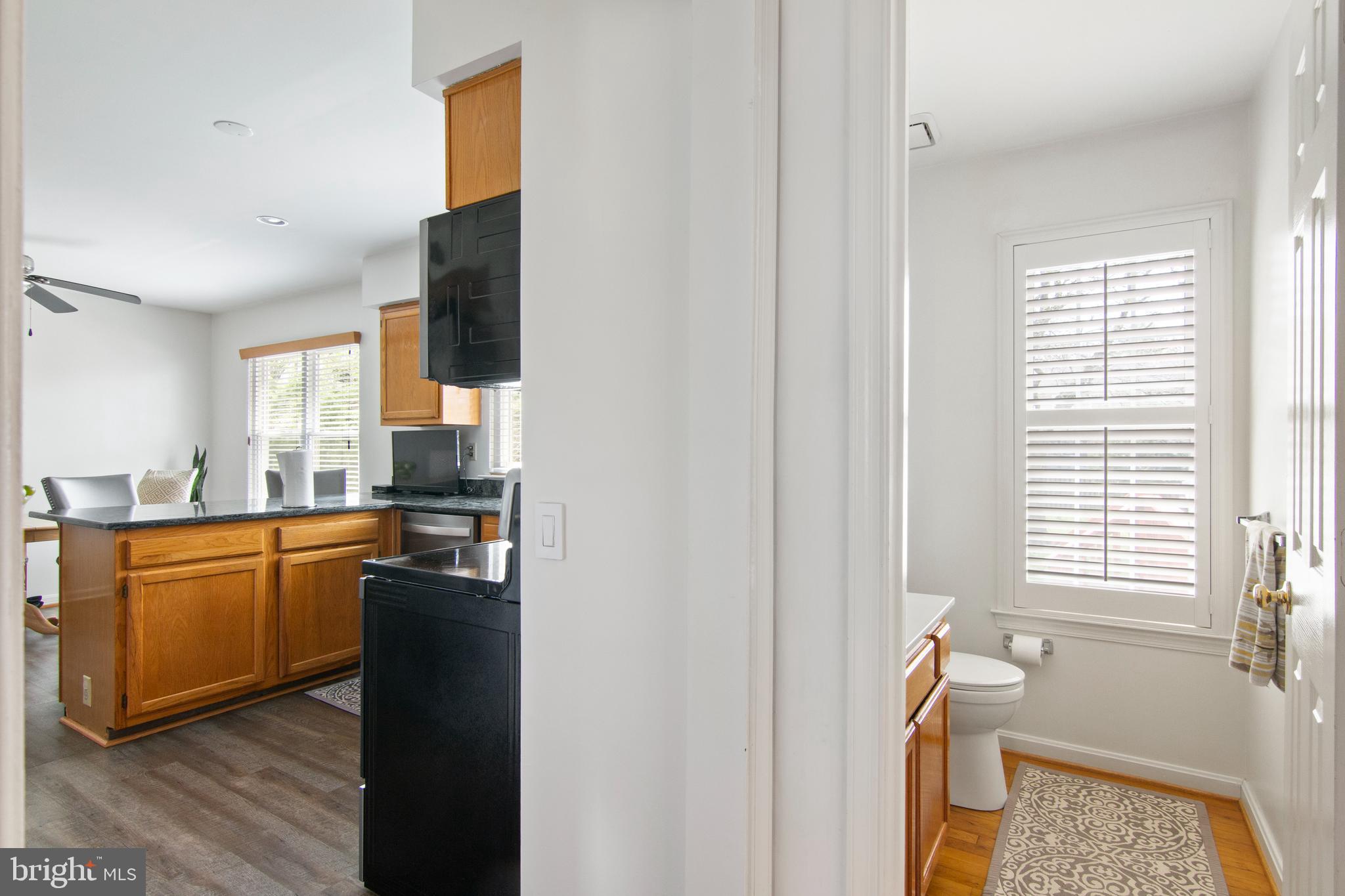 WHITE OAK MANOR - Residential