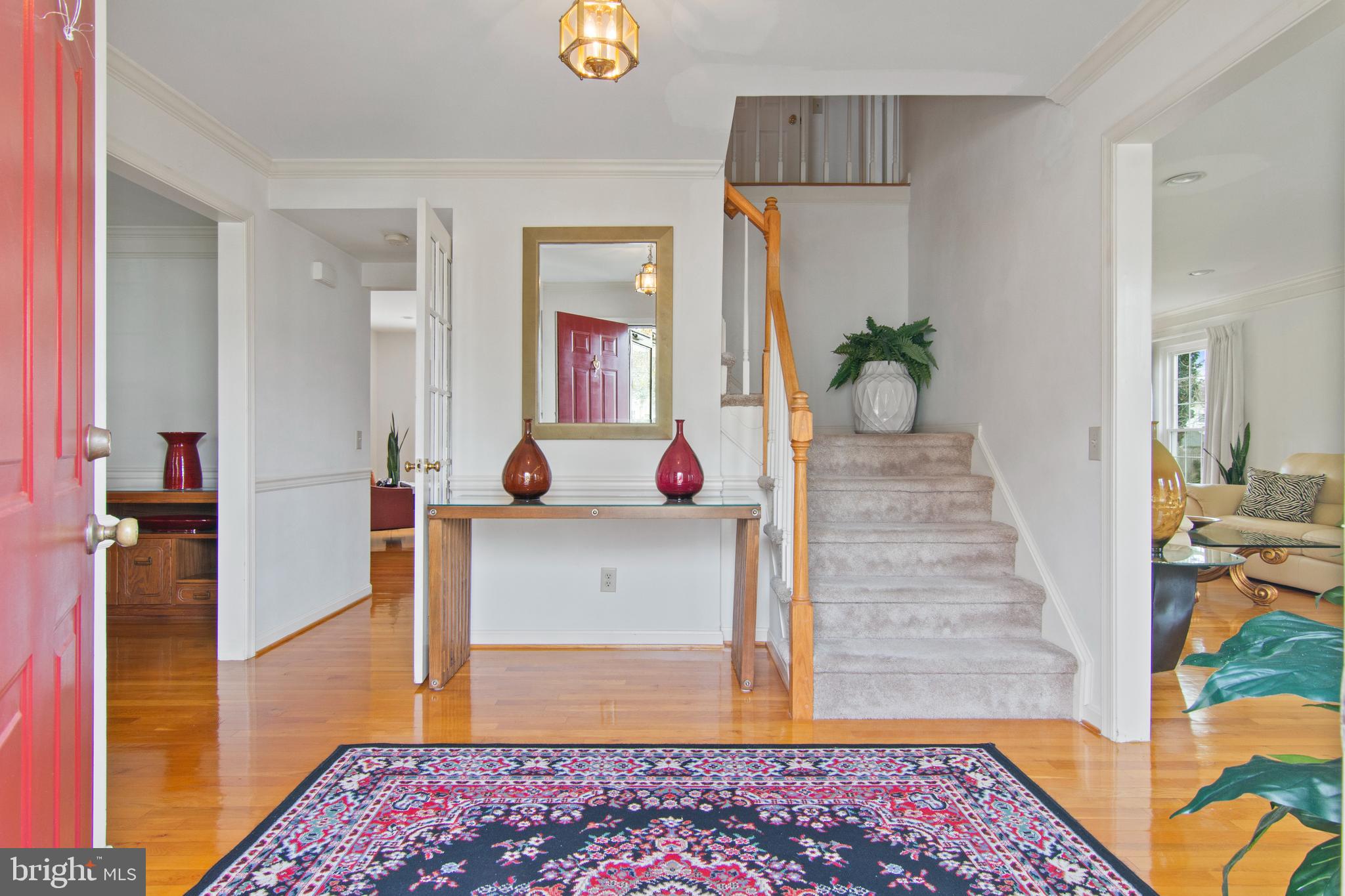 WHITE OAK MANOR - Residential