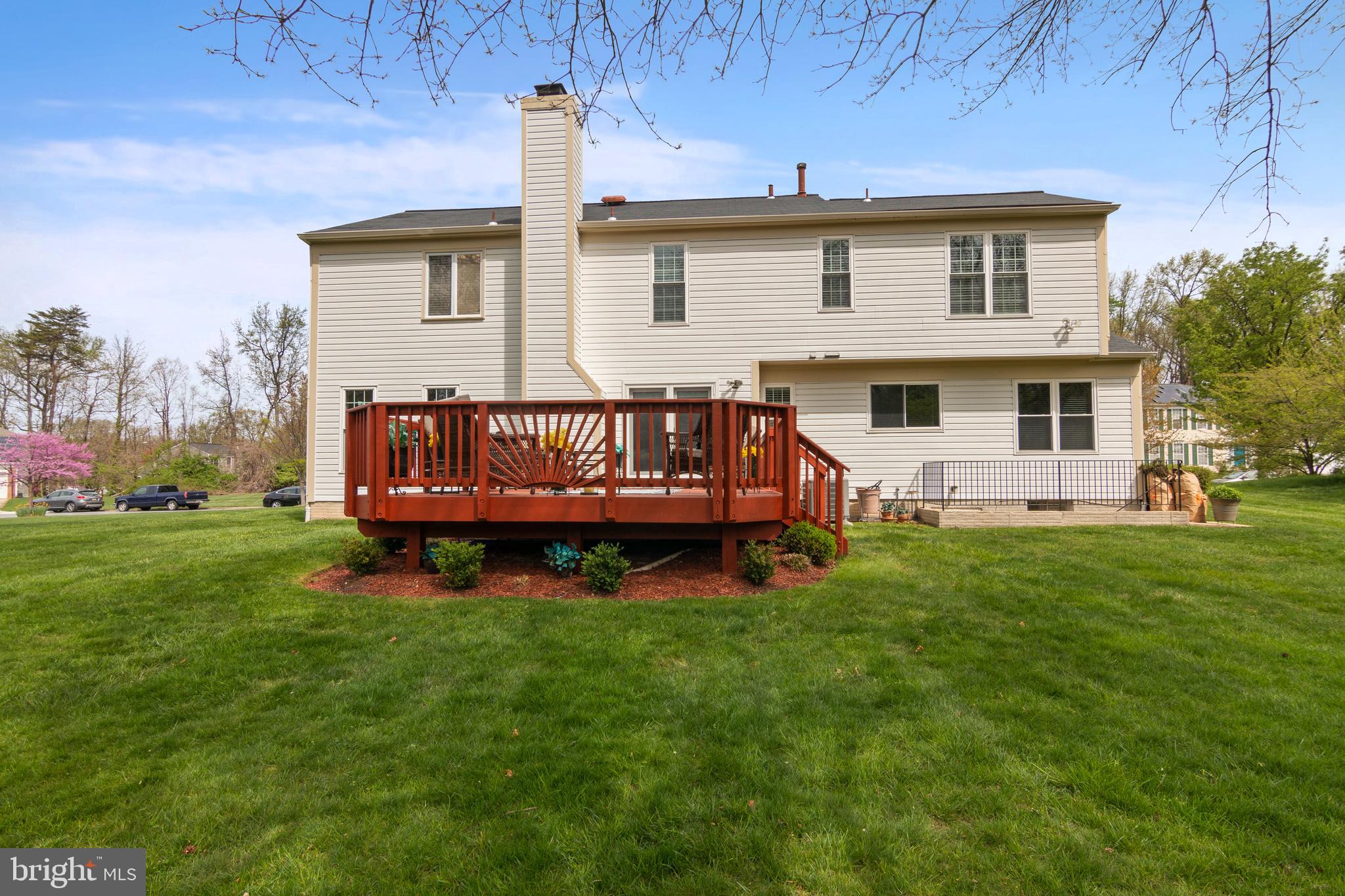 WHITE OAK MANOR - Residential