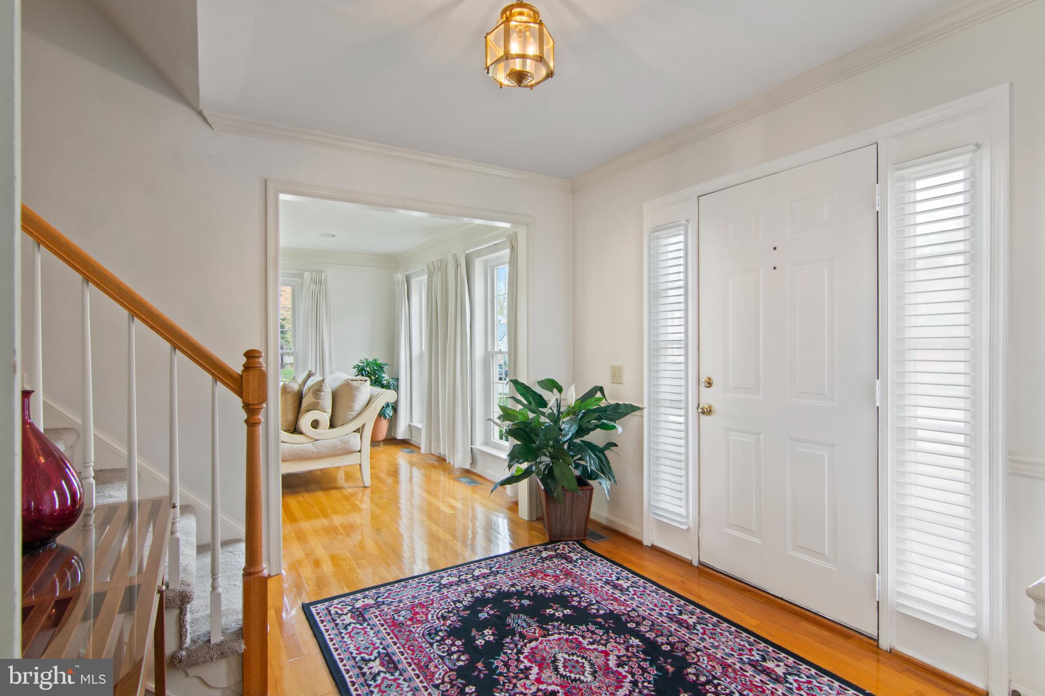 WHITE OAK MANOR - Residential