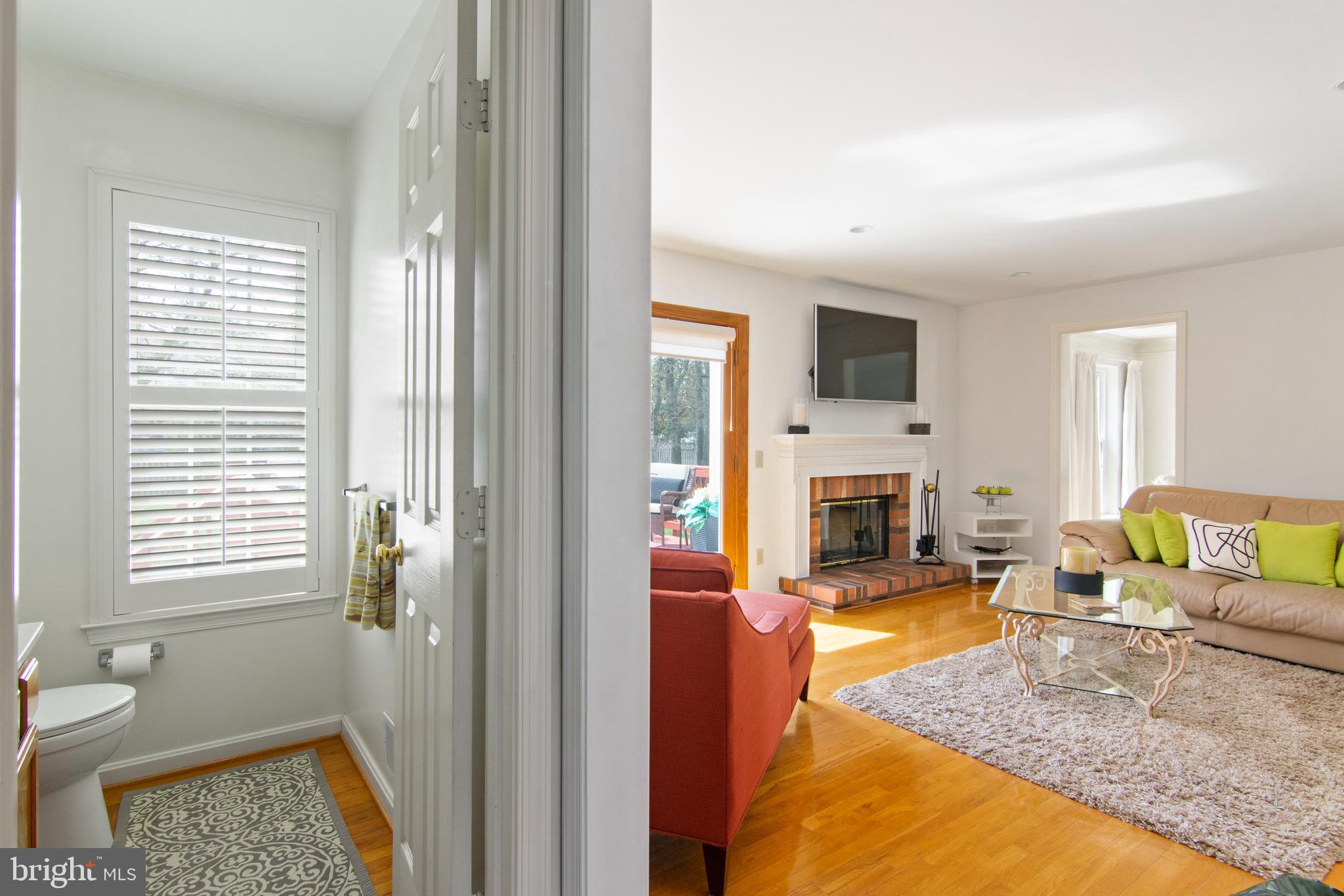 WHITE OAK MANOR - Residential