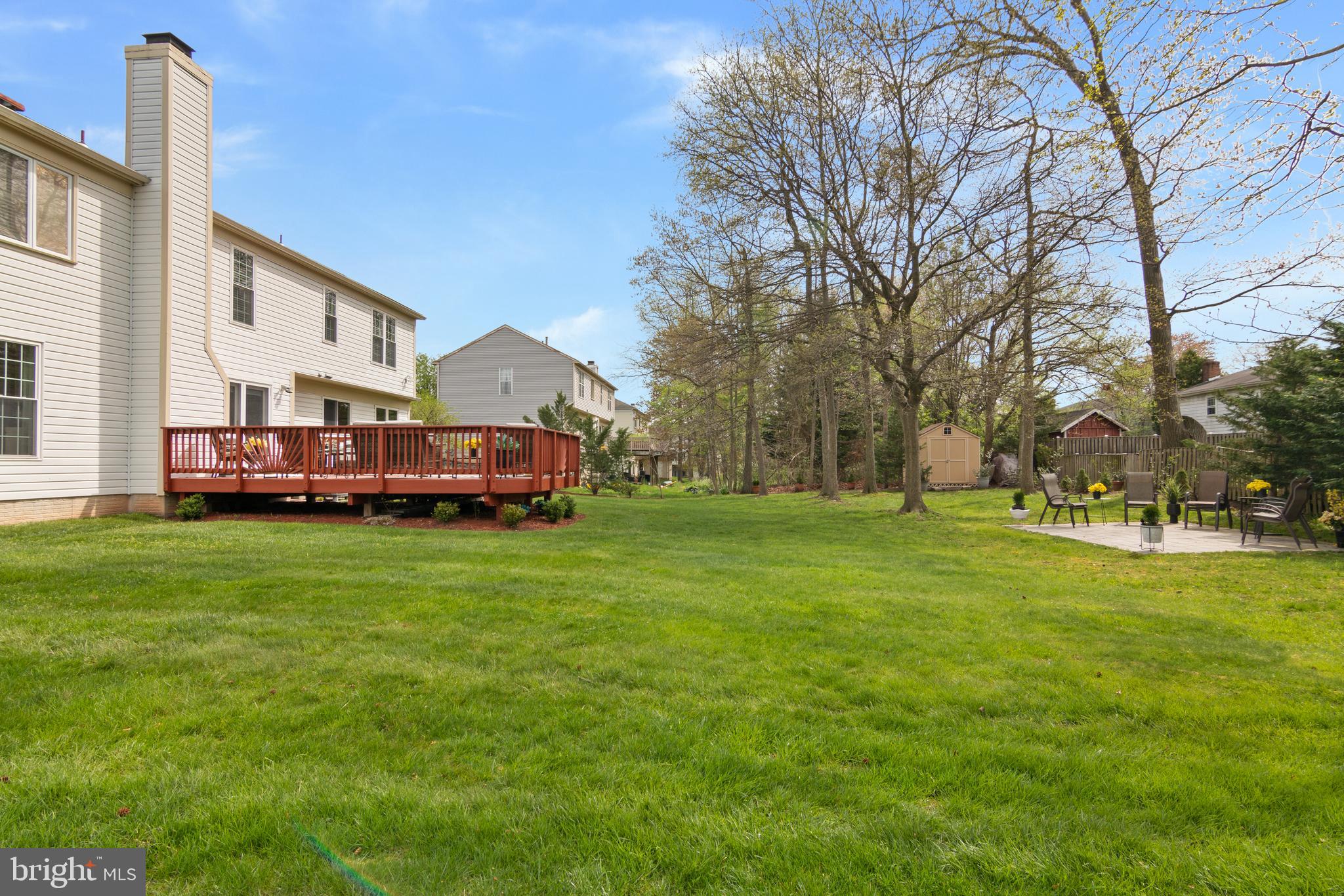 WHITE OAK MANOR - Residential