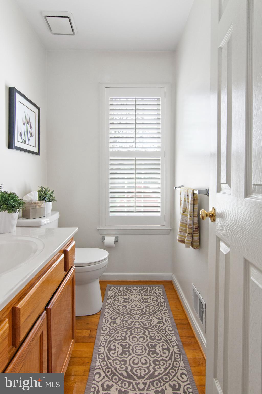 WHITE OAK MANOR - Residential