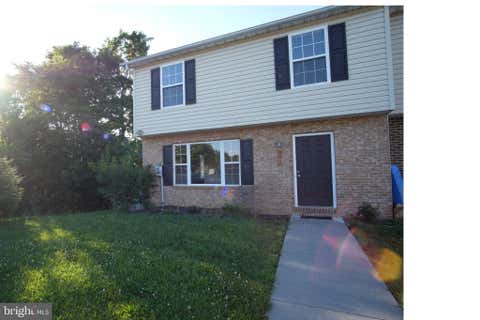 Townhouse For Rent - 501 Emily Lane<br/> Frederick County, WINCHESTER, VA 22602