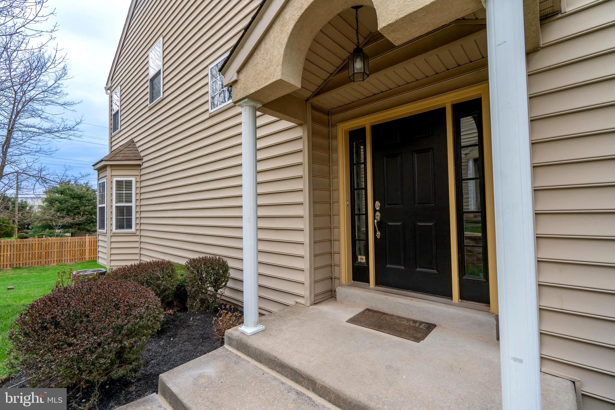 93 ARBOR CIRCLE