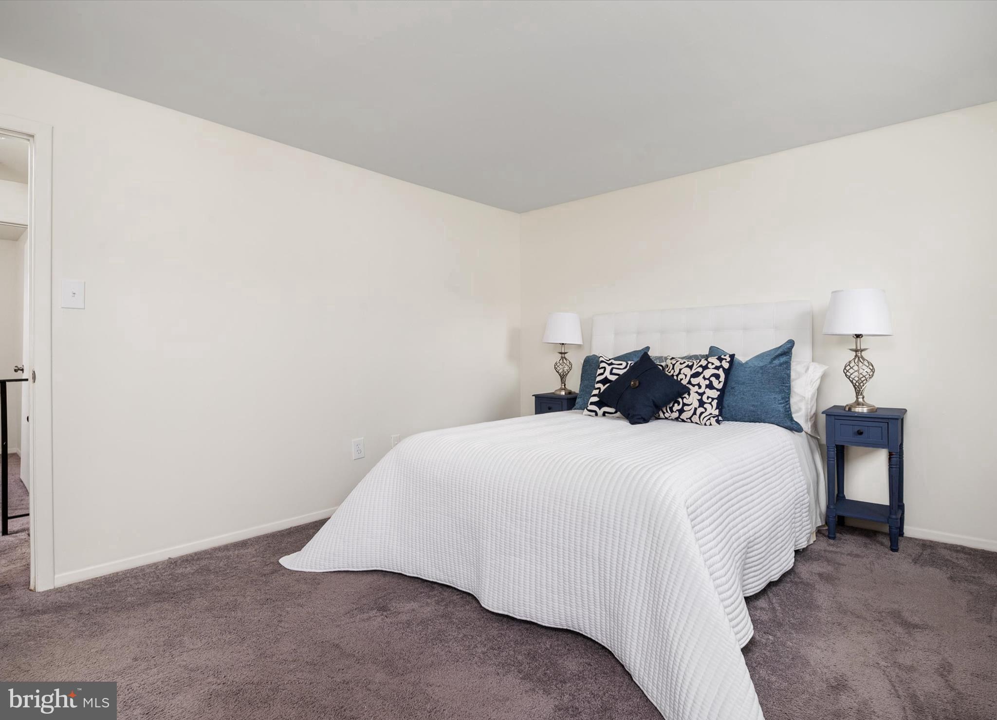 ELIZABETHS LANDING - Residential