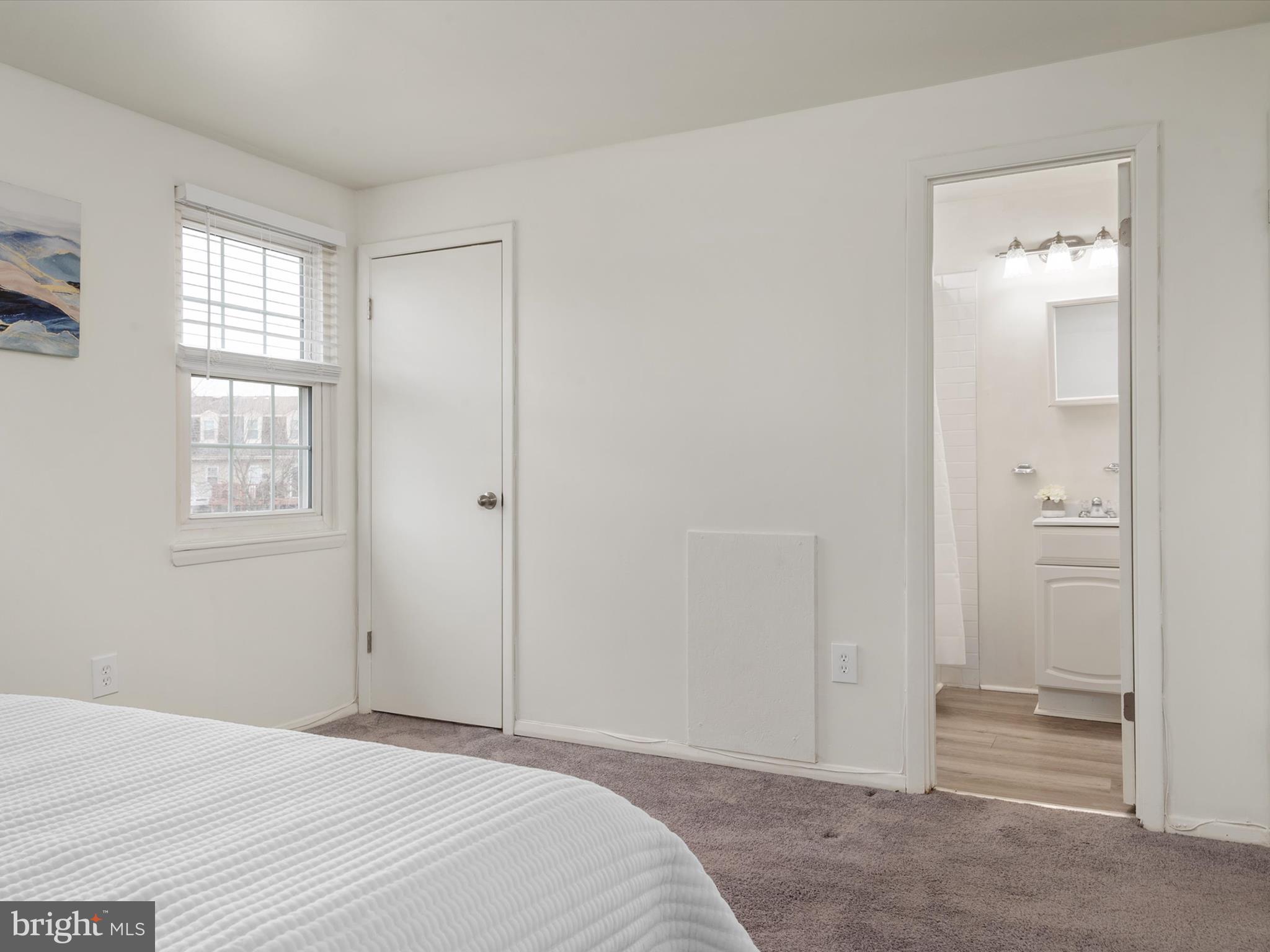 ELIZABETHS LANDING - Residential