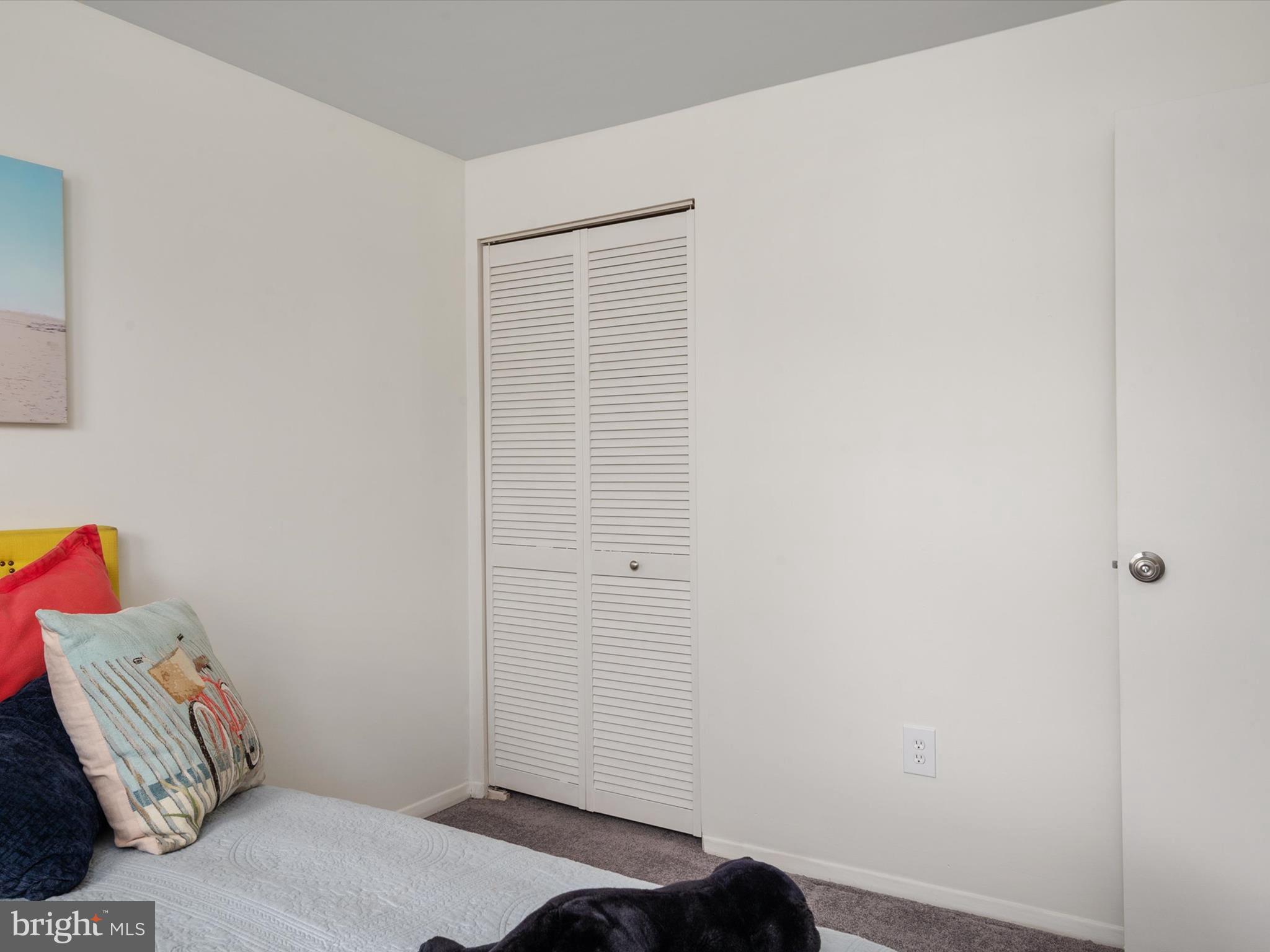 ELIZABETHS LANDING - Residential