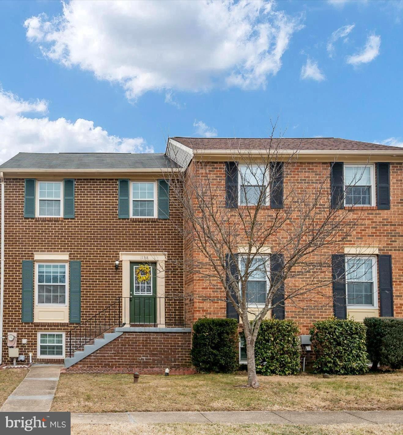 ELIZABETHS LANDING - Residential