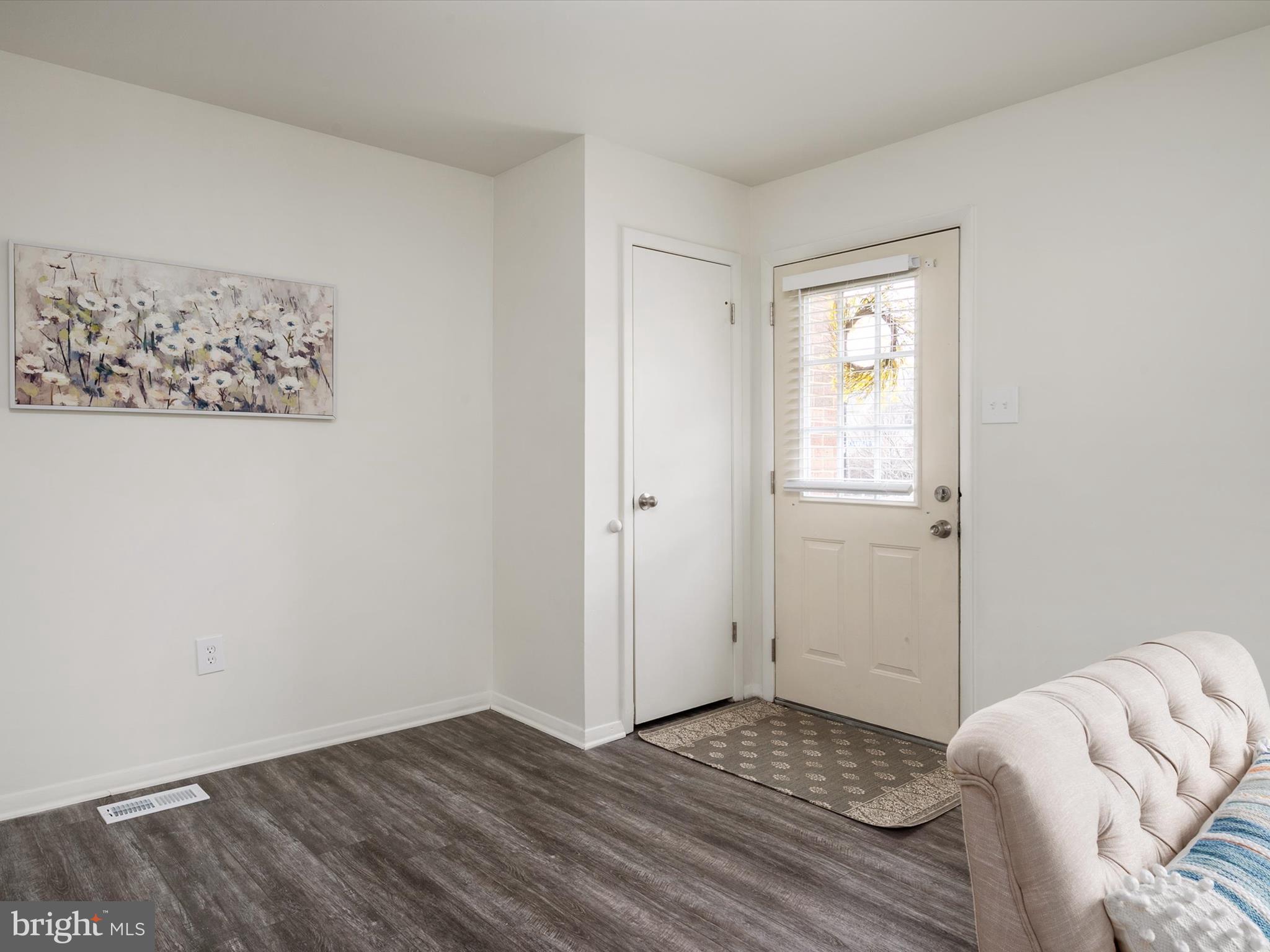 ELIZABETHS LANDING - Residential