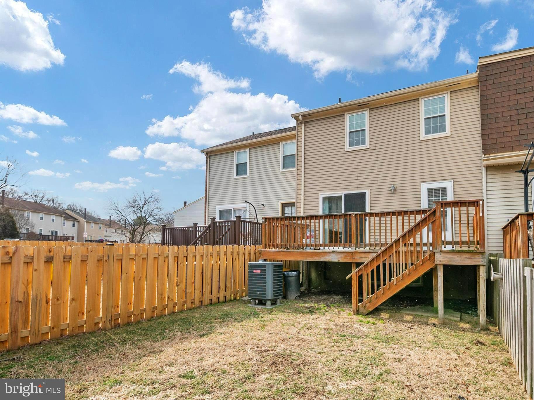 ELIZABETHS LANDING - Residential