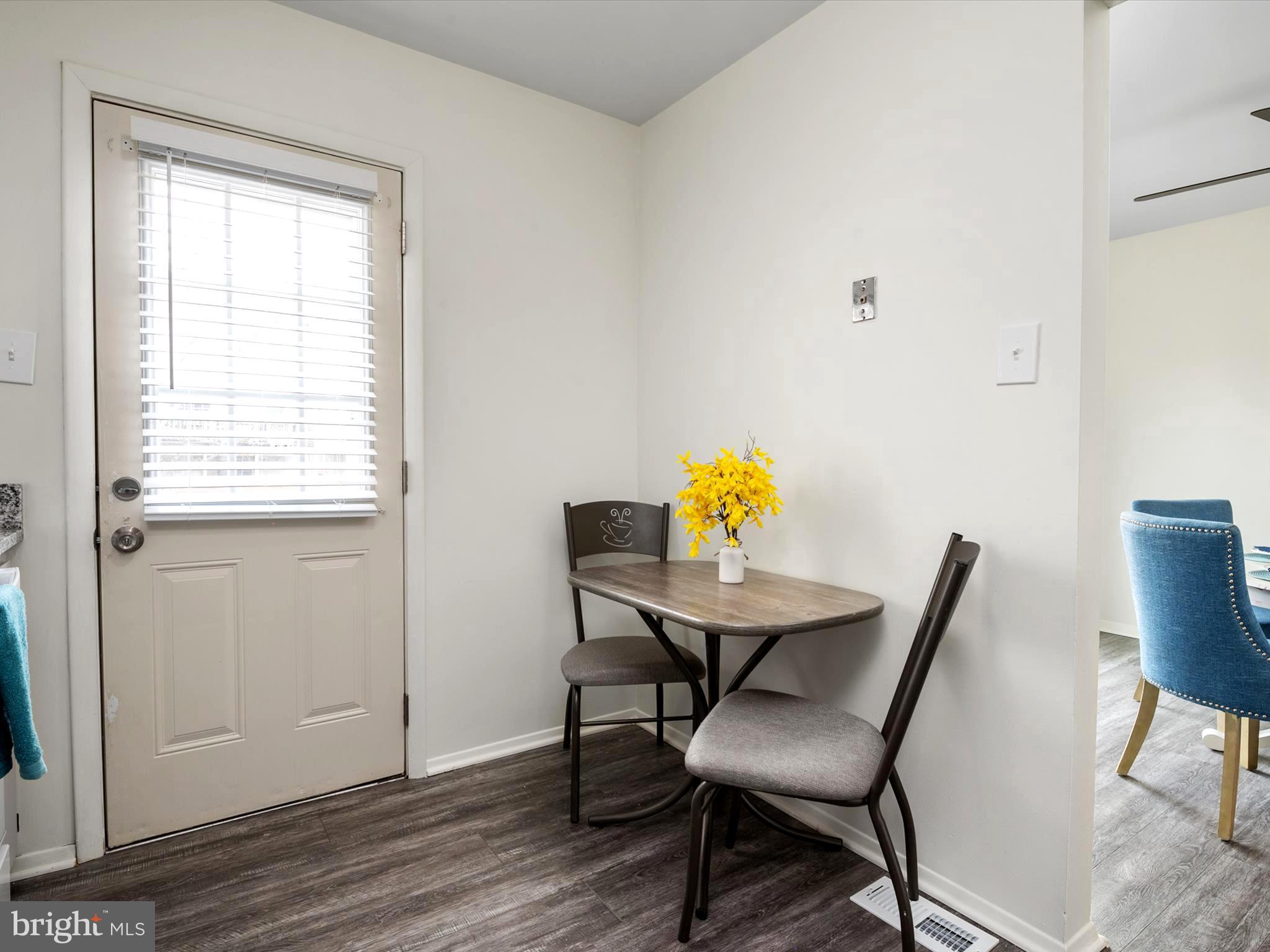 ELIZABETHS LANDING - Residential