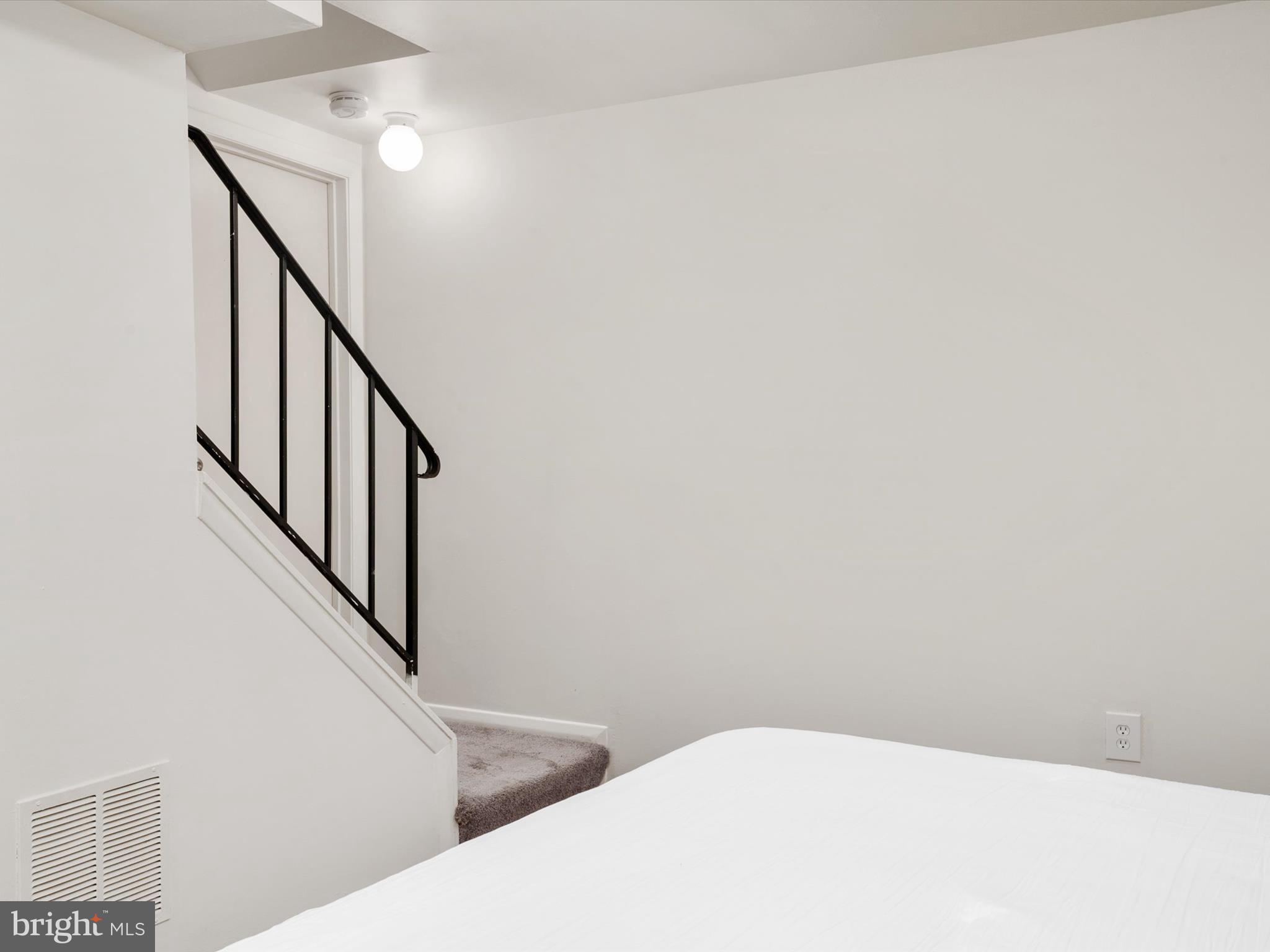 ELIZABETHS LANDING - Residential