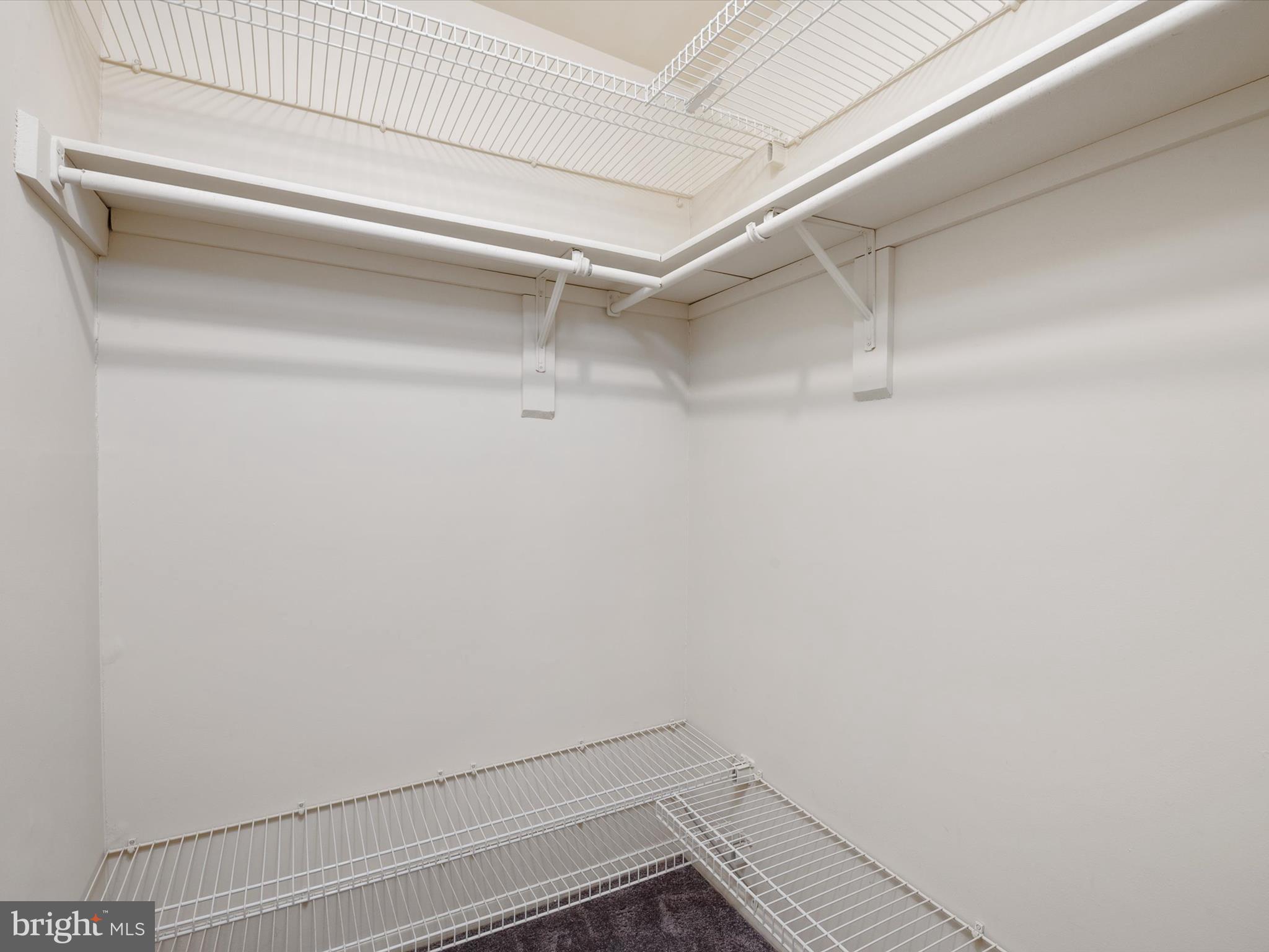 ELIZABETHS LANDING - Residential