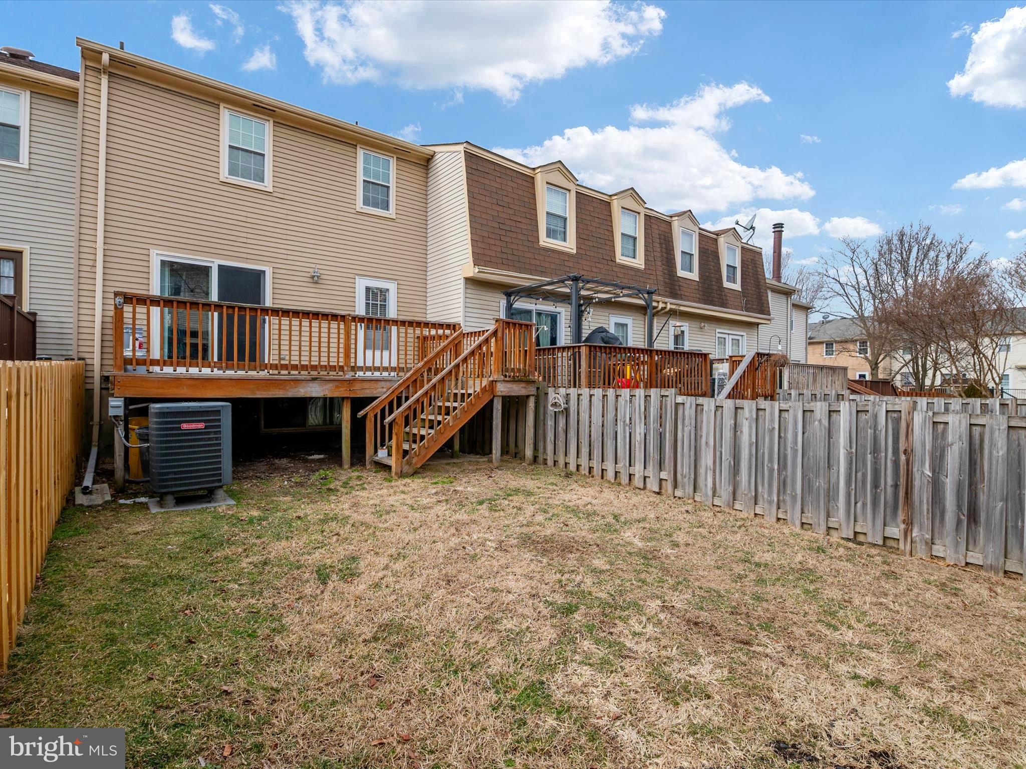 ELIZABETHS LANDING - Residential