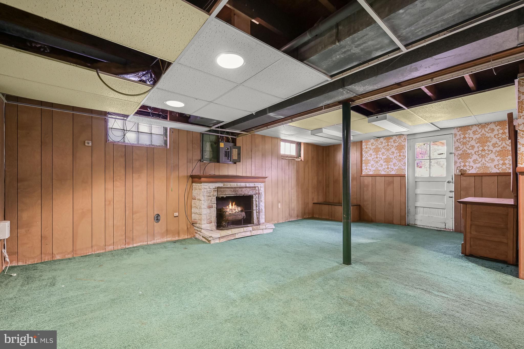 OAK SPRINGS - Residential