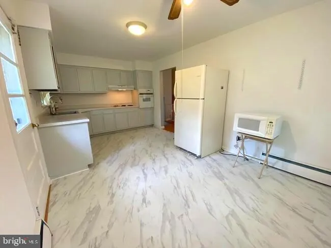 Berwyn, Pennsylvania 19312, United States, 3 Bedrooms Bedrooms, ,3 BathroomsBathrooms,Residential,Active,31162