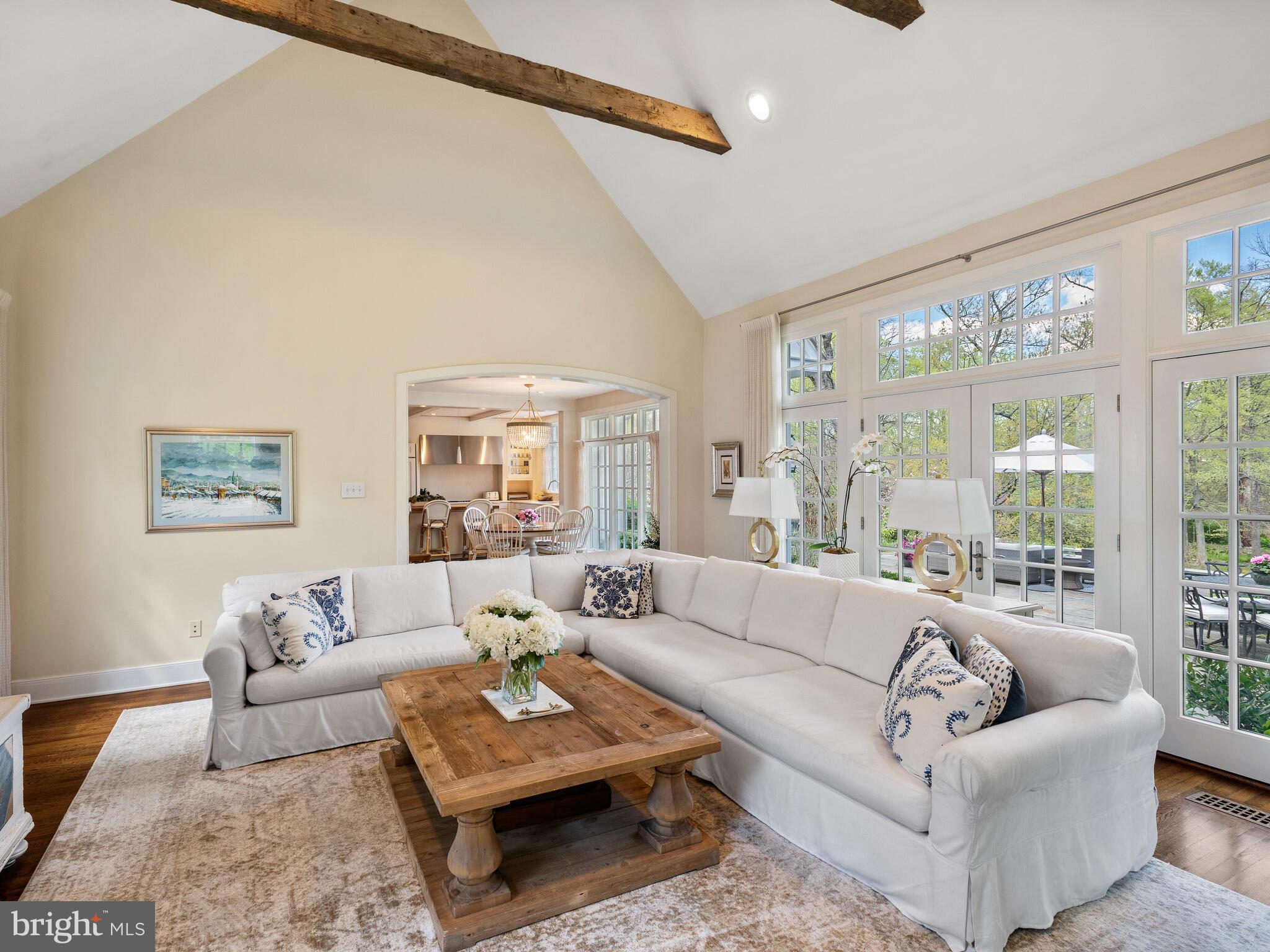 RADNOR HUNT - Residential