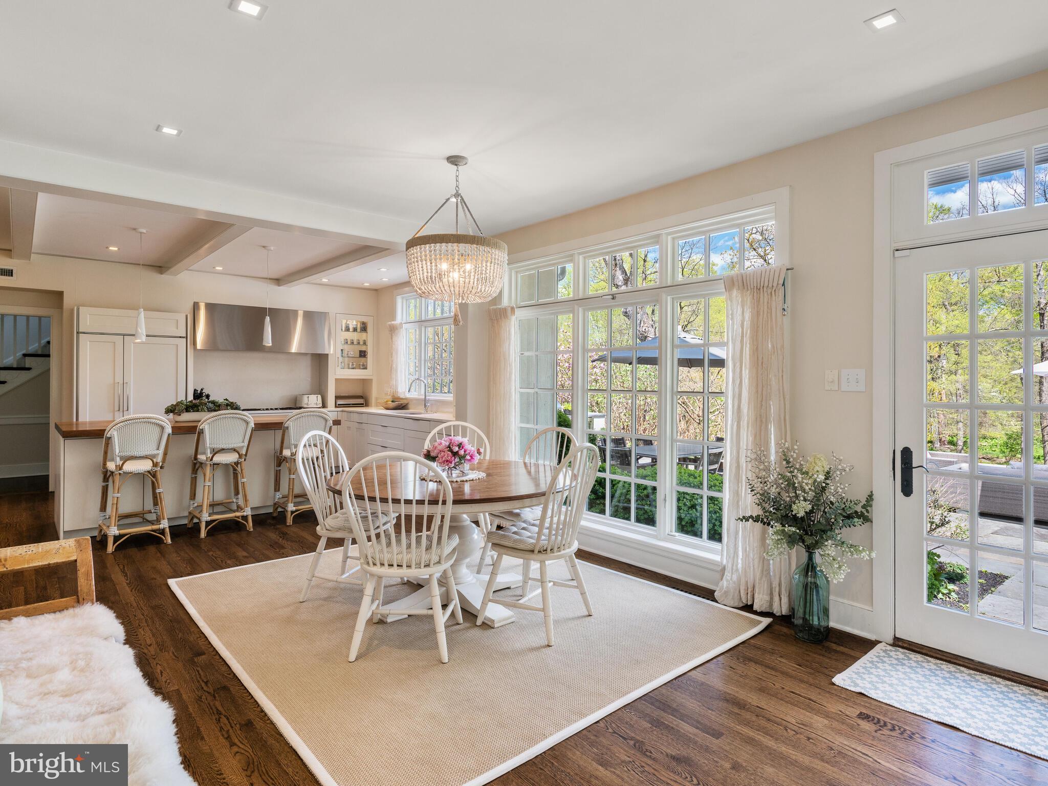 RADNOR HUNT - Residential