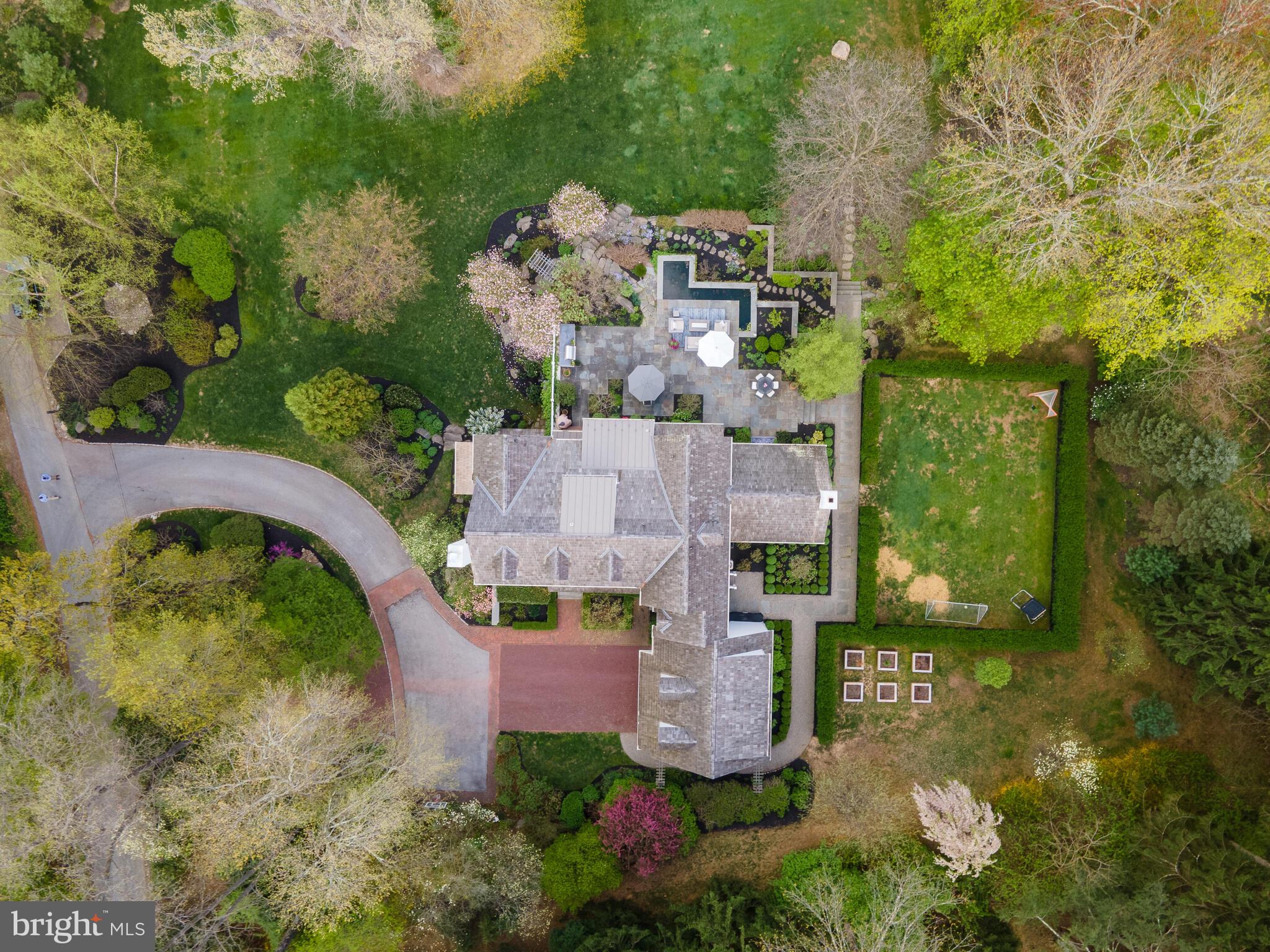 RADNOR HUNT - Residential