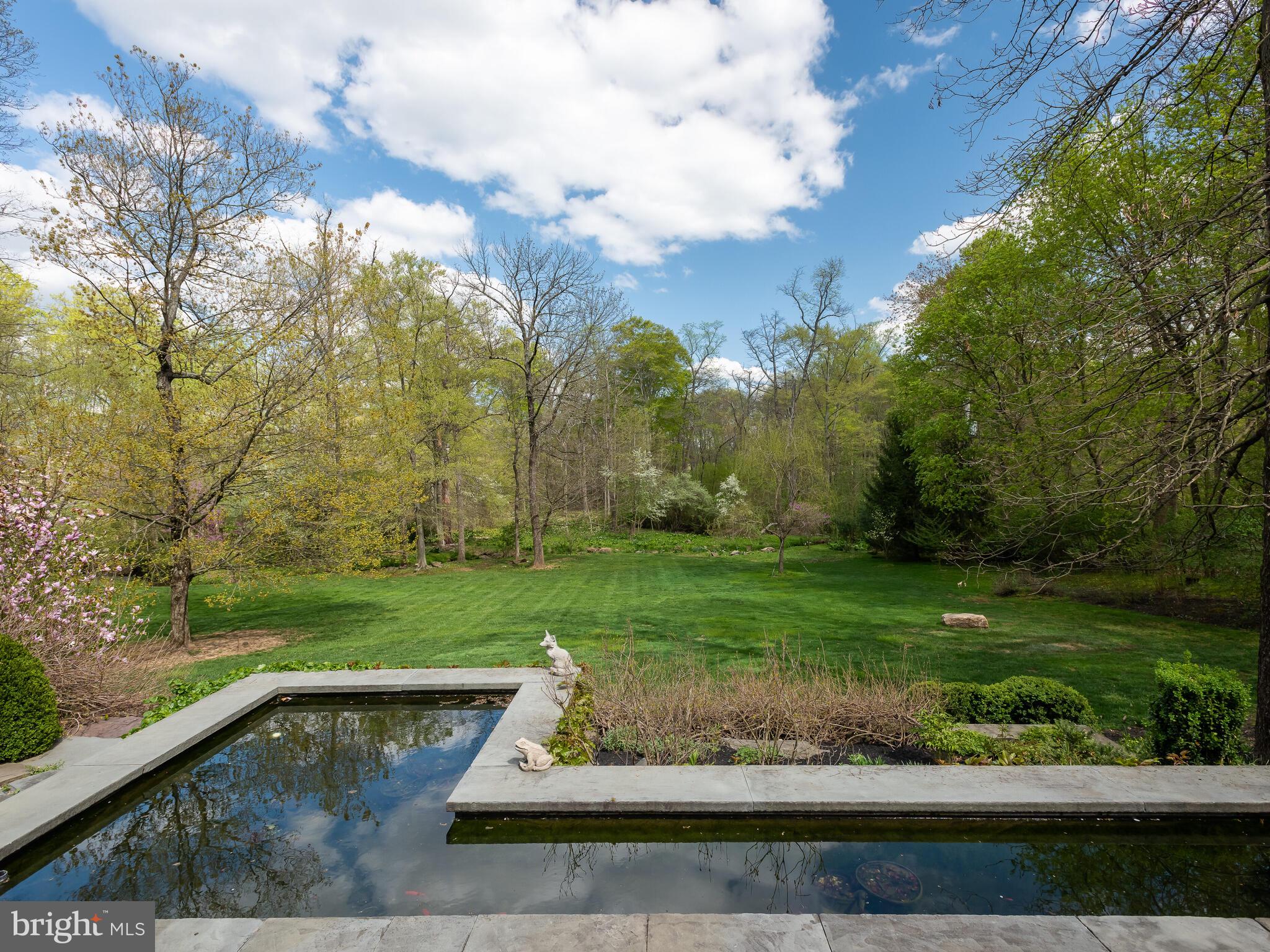 RADNOR HUNT - Residential