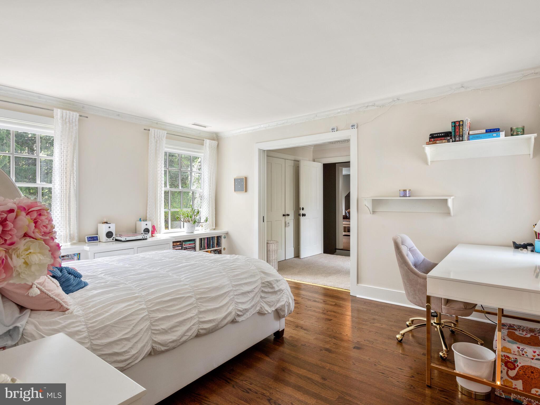 RADNOR HUNT - Residential