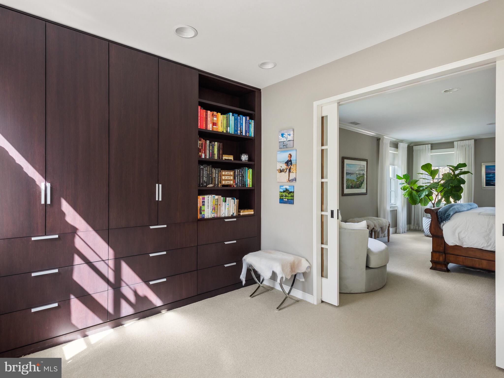 RADNOR HUNT - Residential