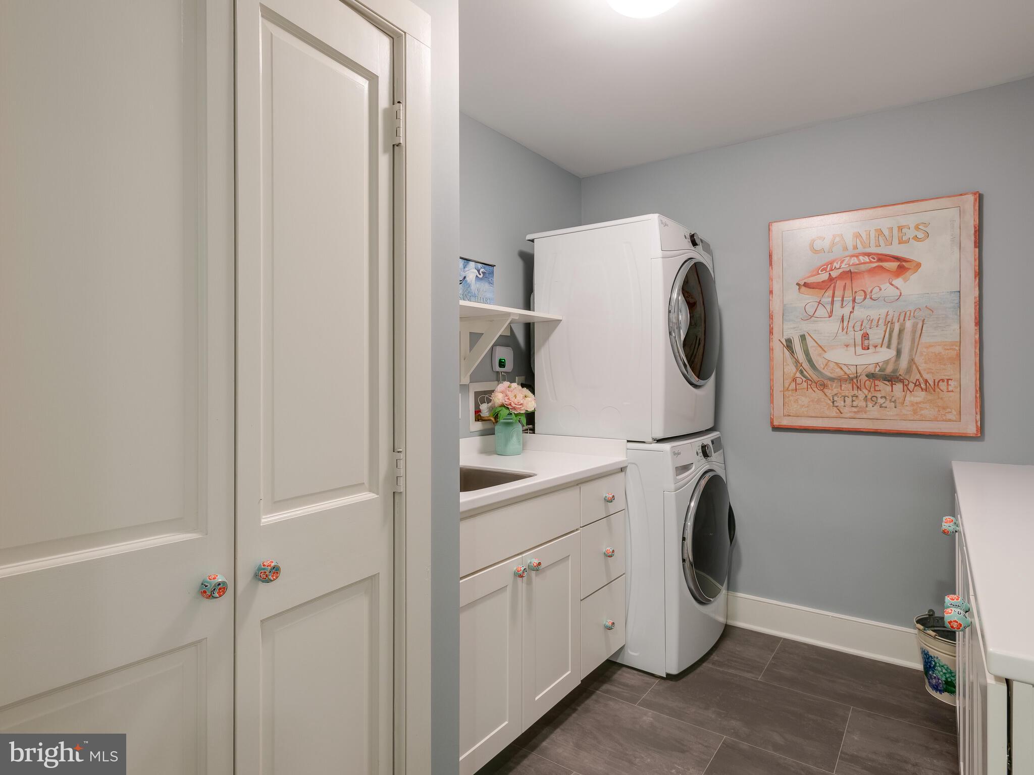 RADNOR HUNT - Residential