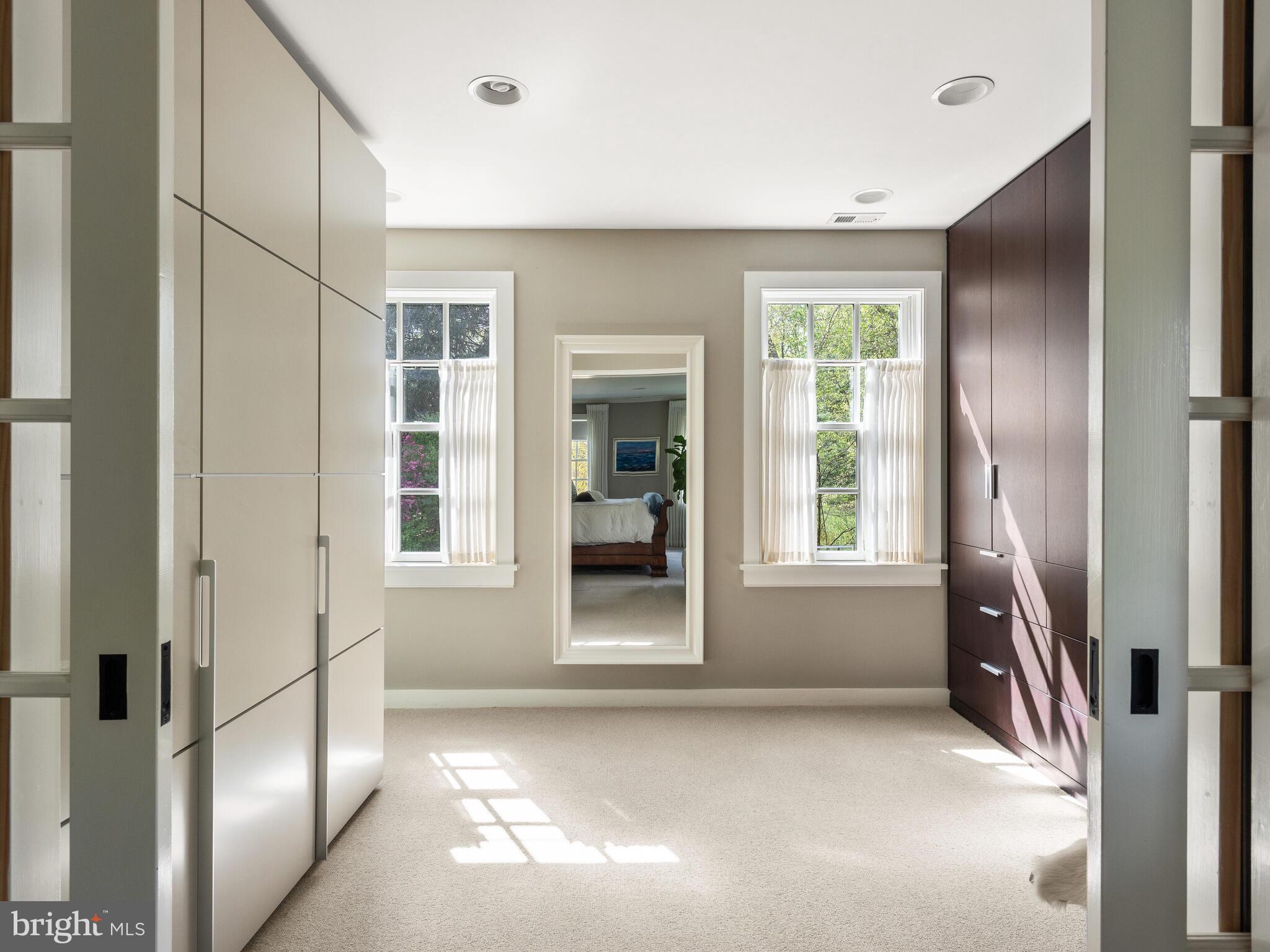 RADNOR HUNT - Residential