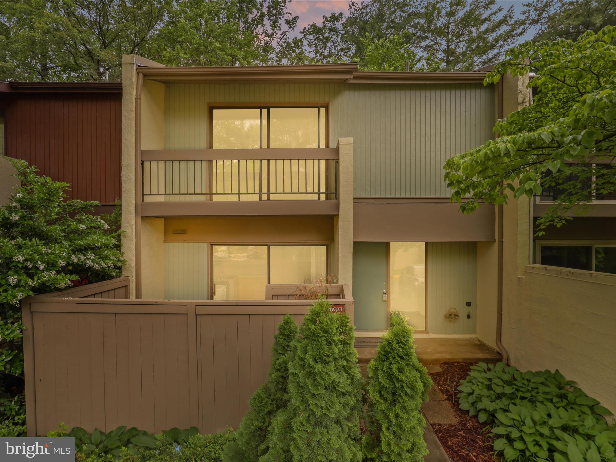 RESTON - Residential