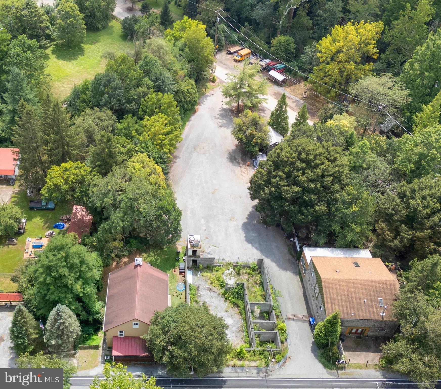 2094 STRASBURG ROAD