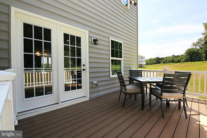 HOWARD SQUARE - Residential