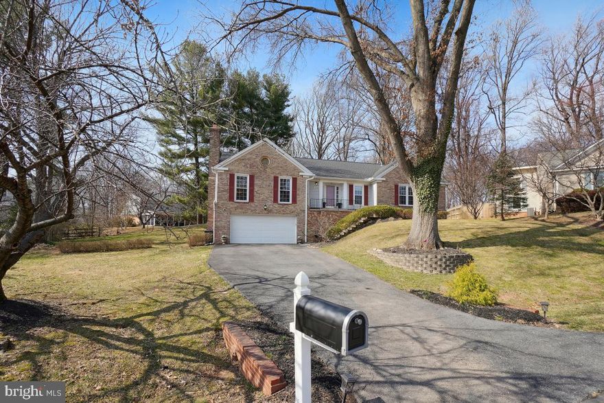 Beautiful Mitchell-Best rambler located in the upscale section of Stonegate. The home sits on a half acre lot located on a cul-de-sac. So many nice features including: Redone kitchen. Dining area, Large family room with wood fireplace. Formal living room, deck, and finished rec-room on the lower level. The owners have installed a modern high end security system that will convey.  The two car garage has an entry into the lower level.  There are fine hardwood floors on the main level. This is a large  home in a private setting that you are bound to fall in love with. Stonegate is a well known and established Montgomery County Community with many amenities.  There is a  membership pool nearby that can keep any family member happy and the local elementary school is nearby.