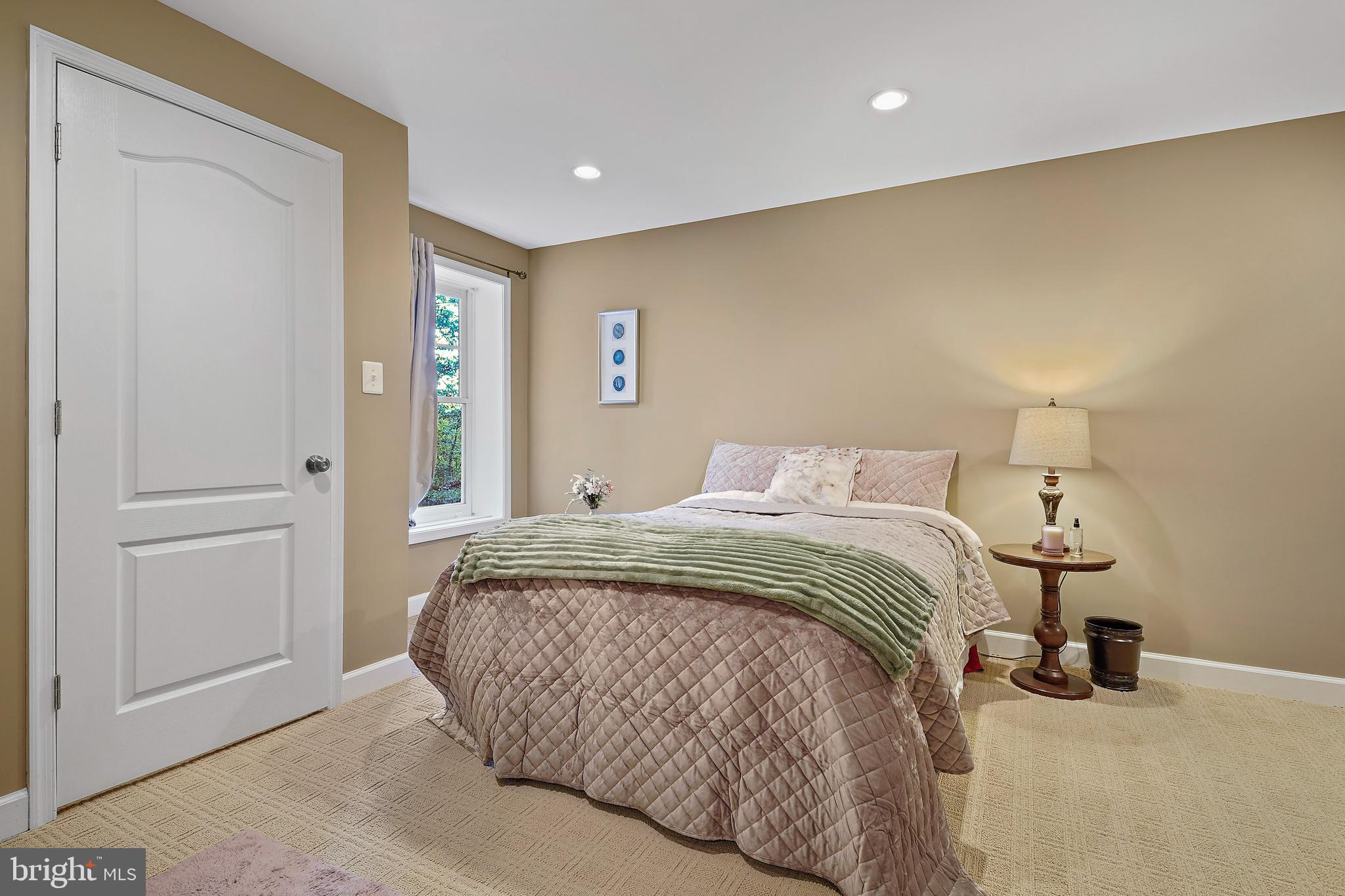 RESTON - Residential Lease