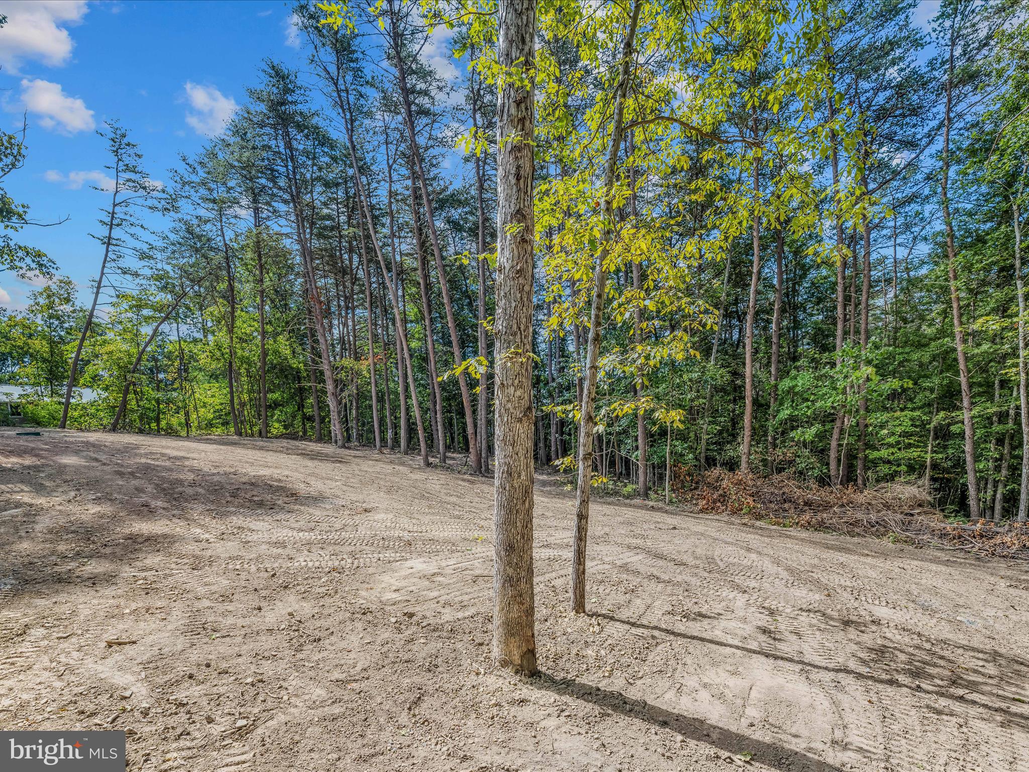 SLEEPY CREEK FOREST - Residential